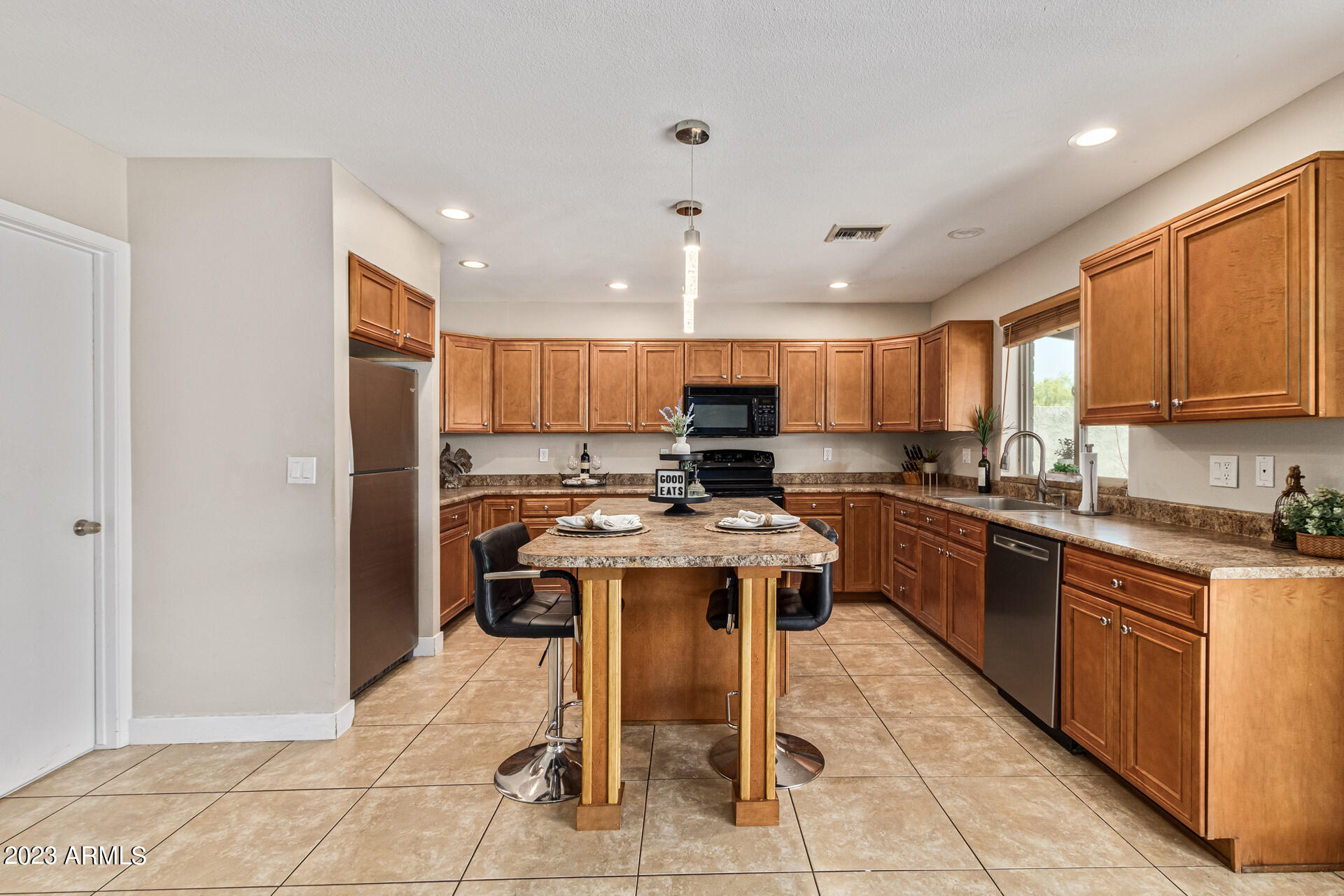 1321 S POLLY ANN Drive