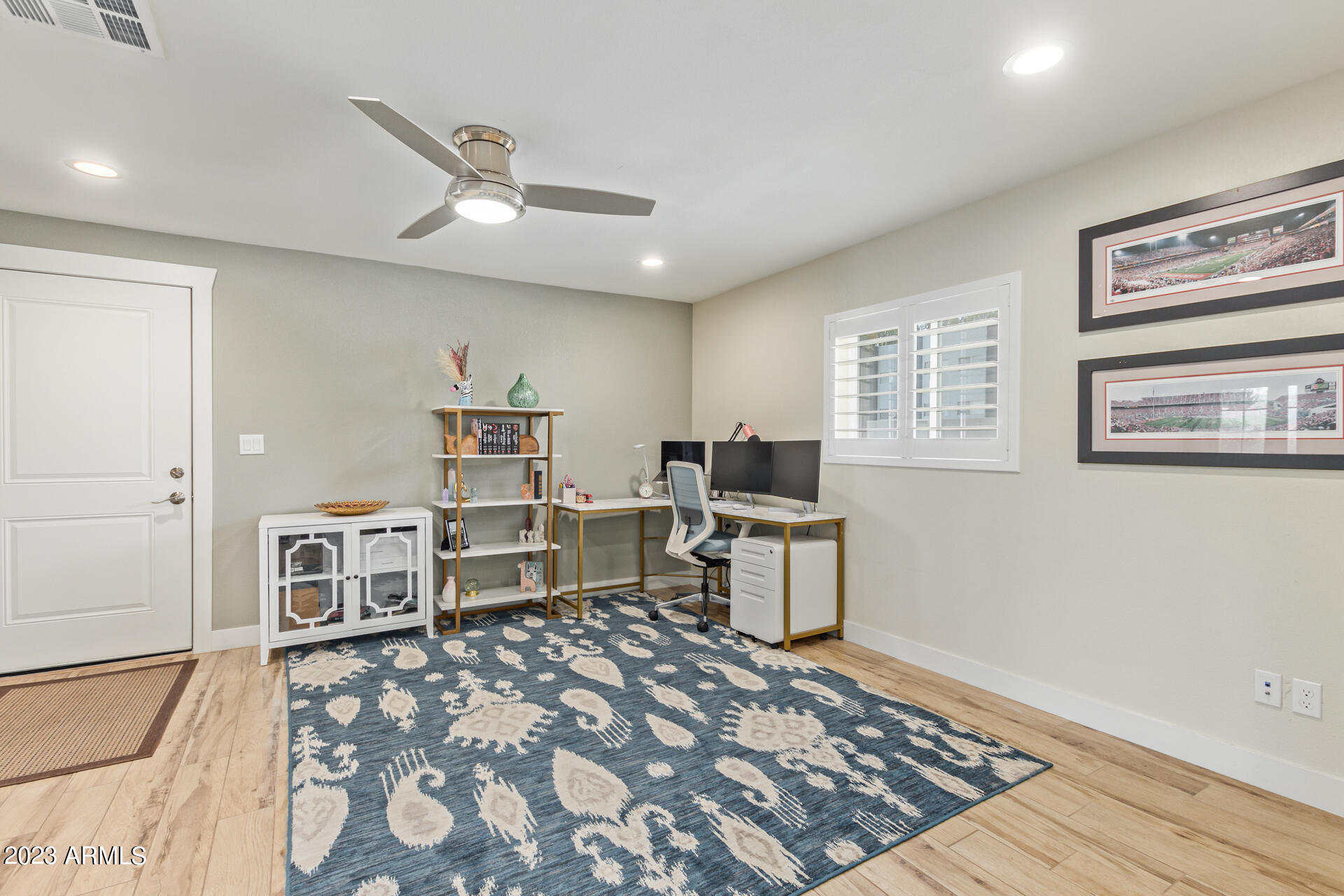 1625 E BERRIDGE Lane