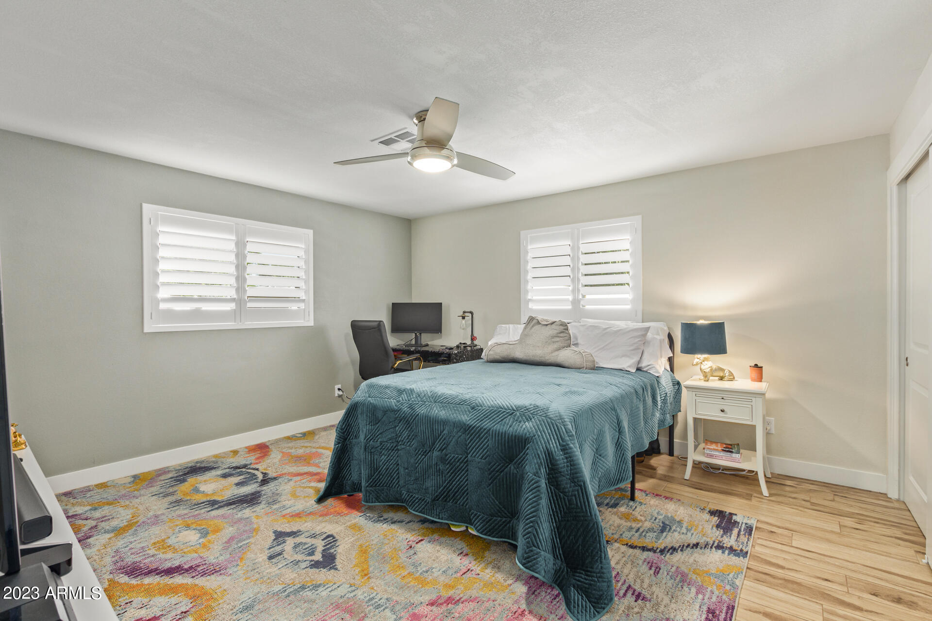 1625 E BERRIDGE Lane