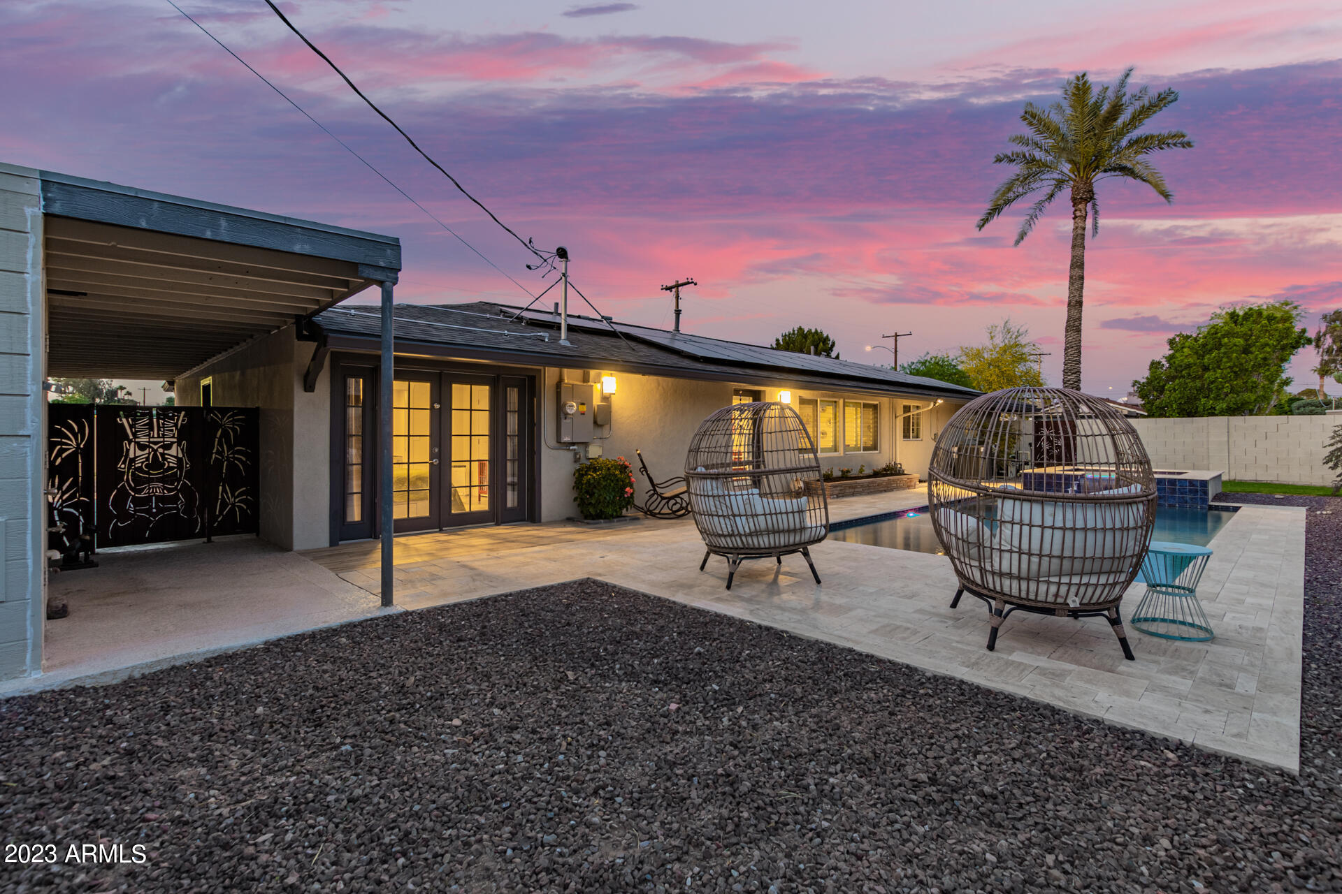 1625 E BERRIDGE Lane