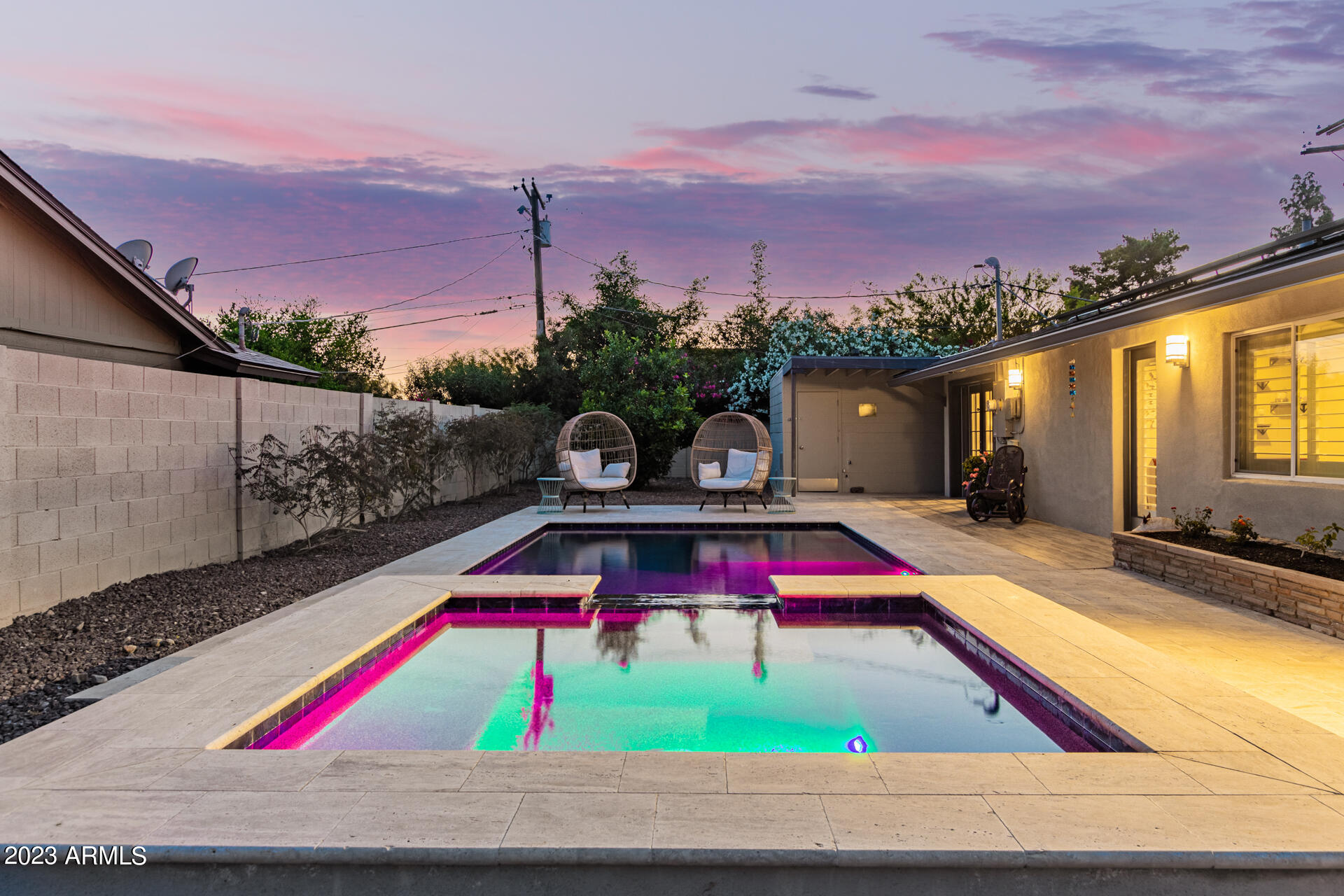 1625 E BERRIDGE Lane