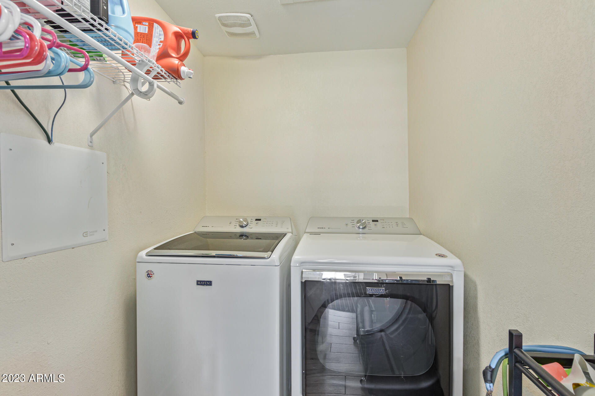 1625 E BERRIDGE Lane