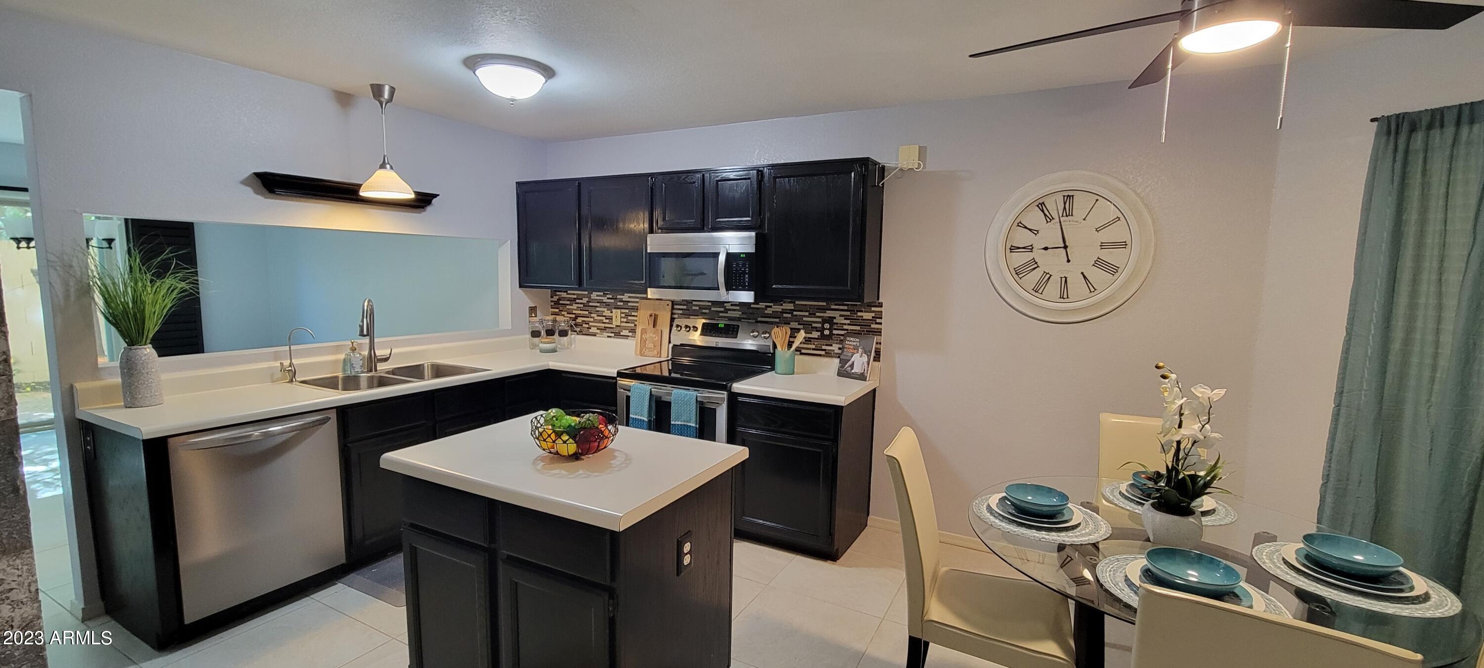 13821 S 41ST Place