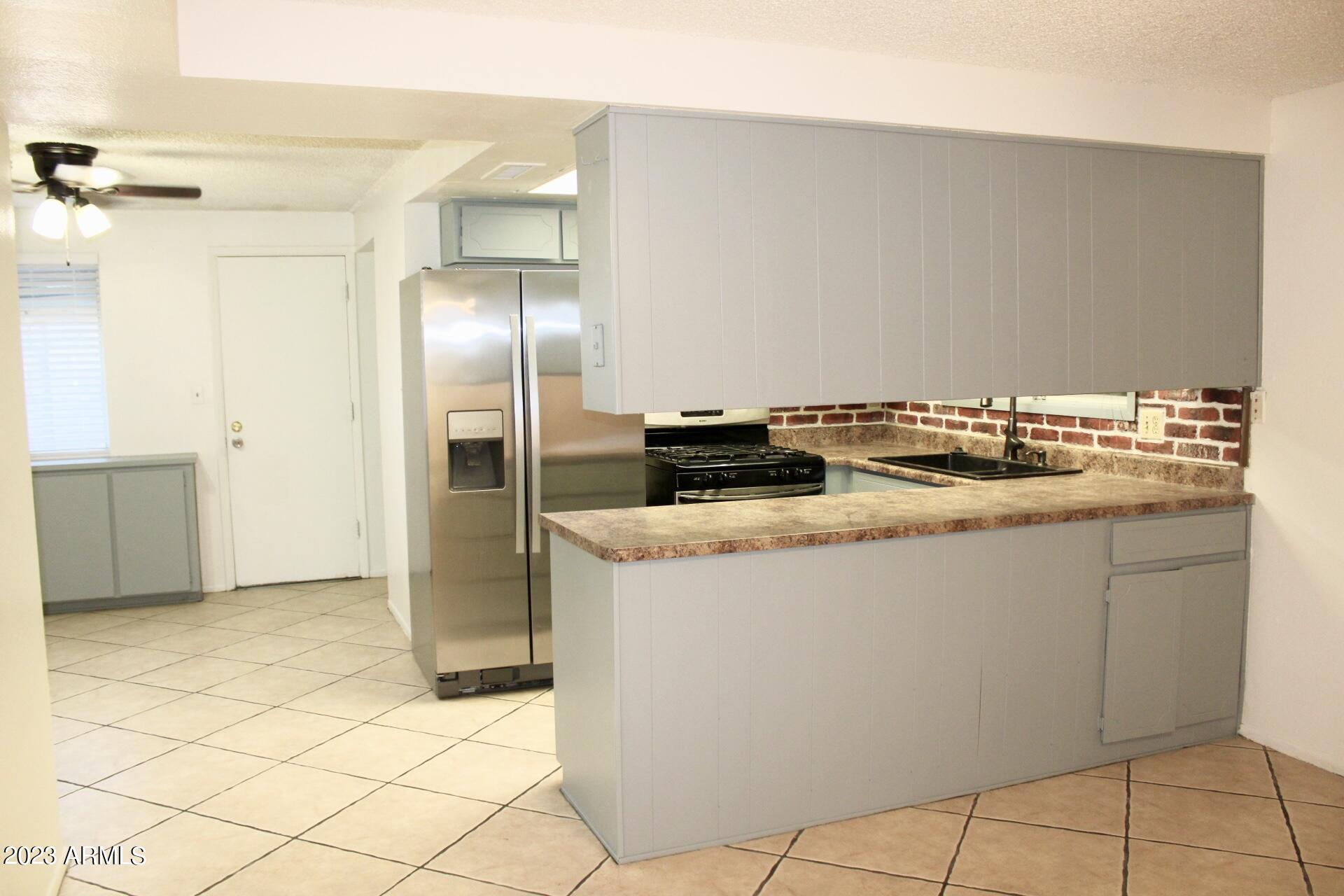 3836 W Royal Palm Road