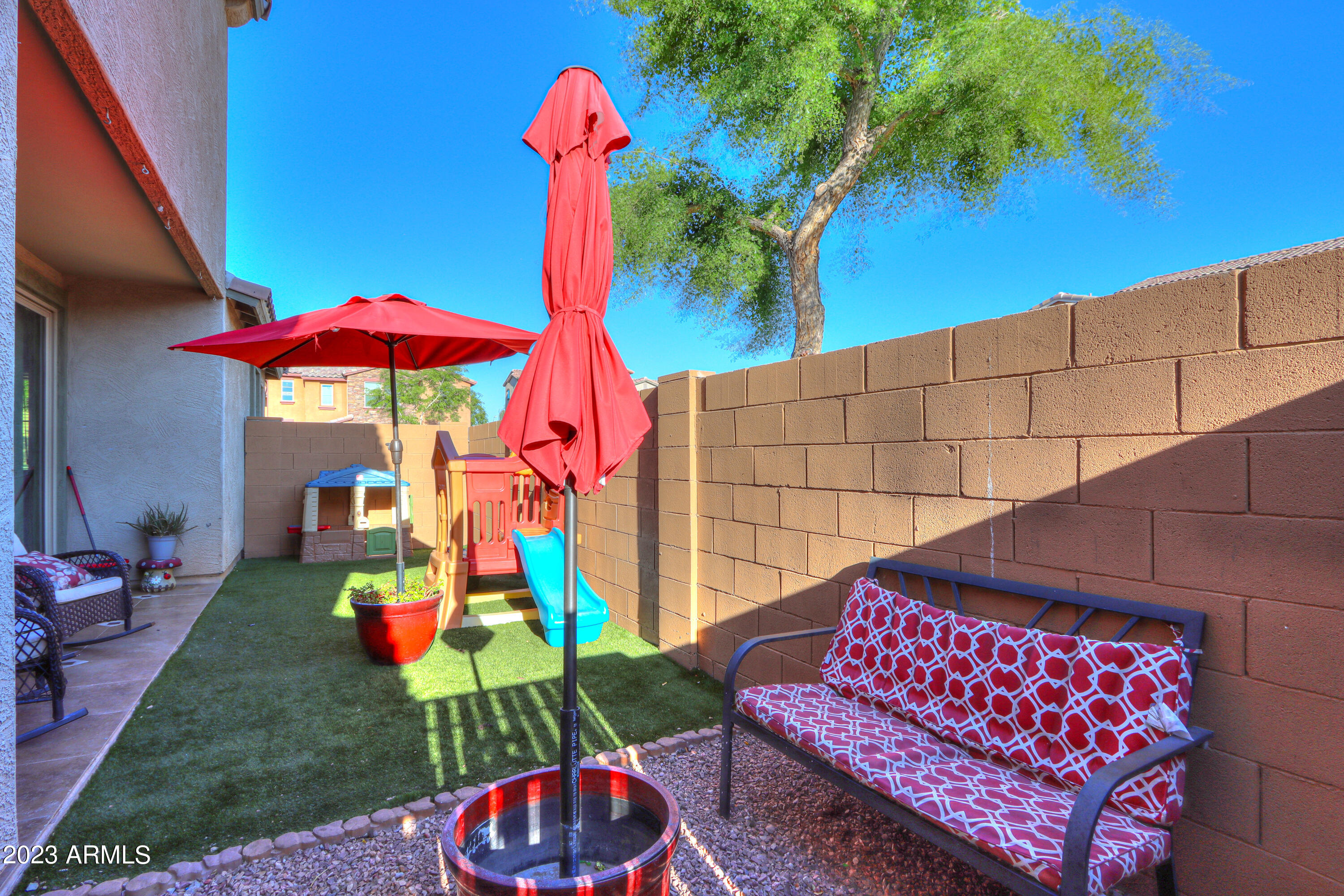 2132 N 77TH Drive