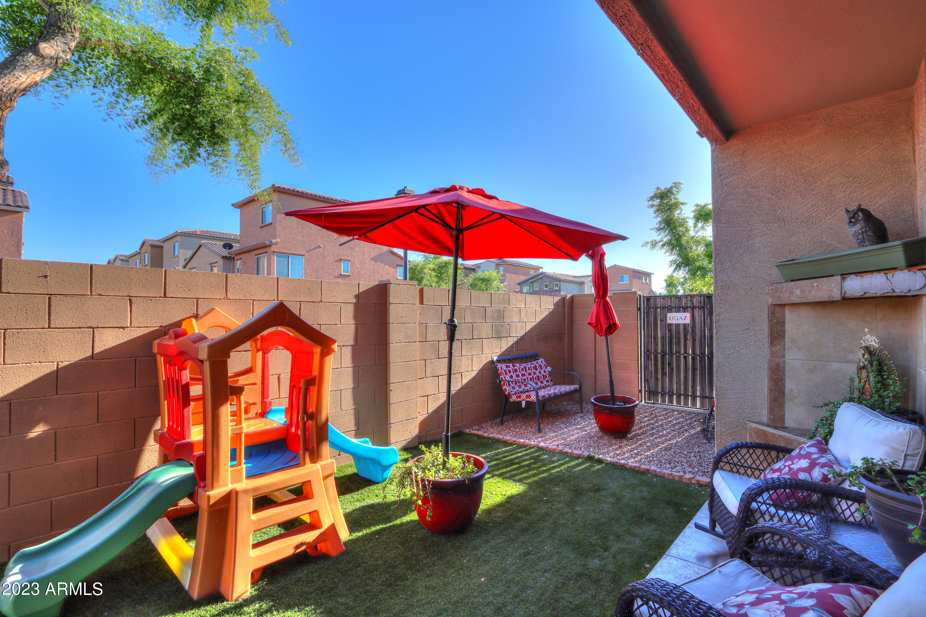 2132 N 77TH Drive