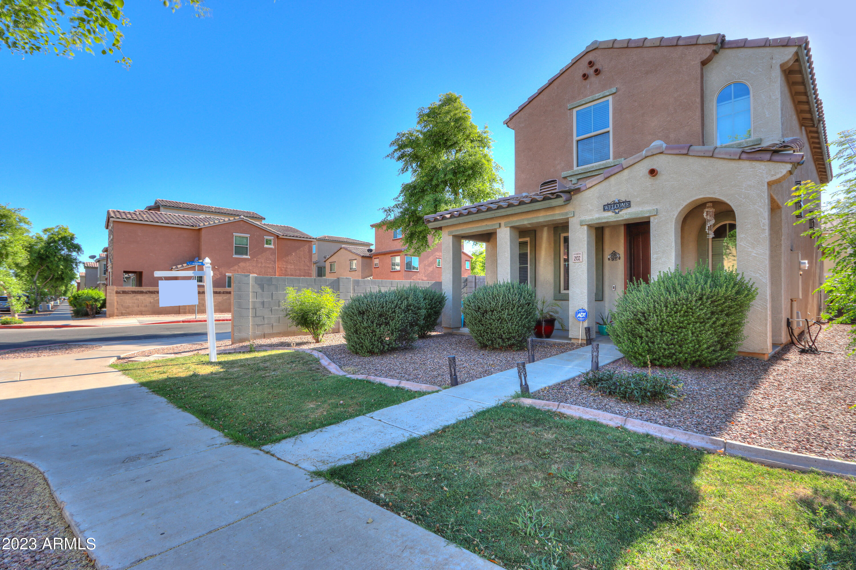 2132 N 77TH Drive