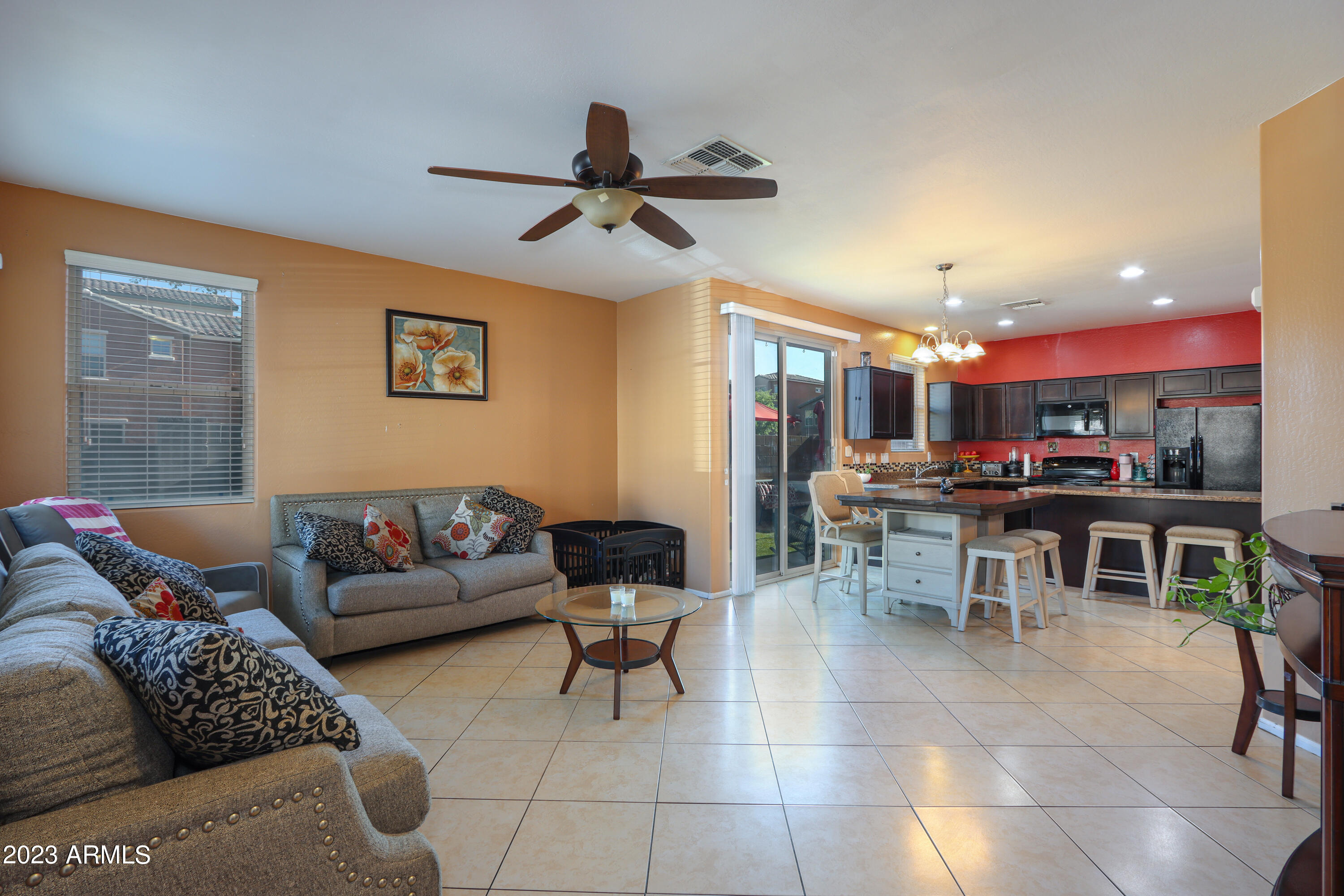 2132 N 77TH Drive