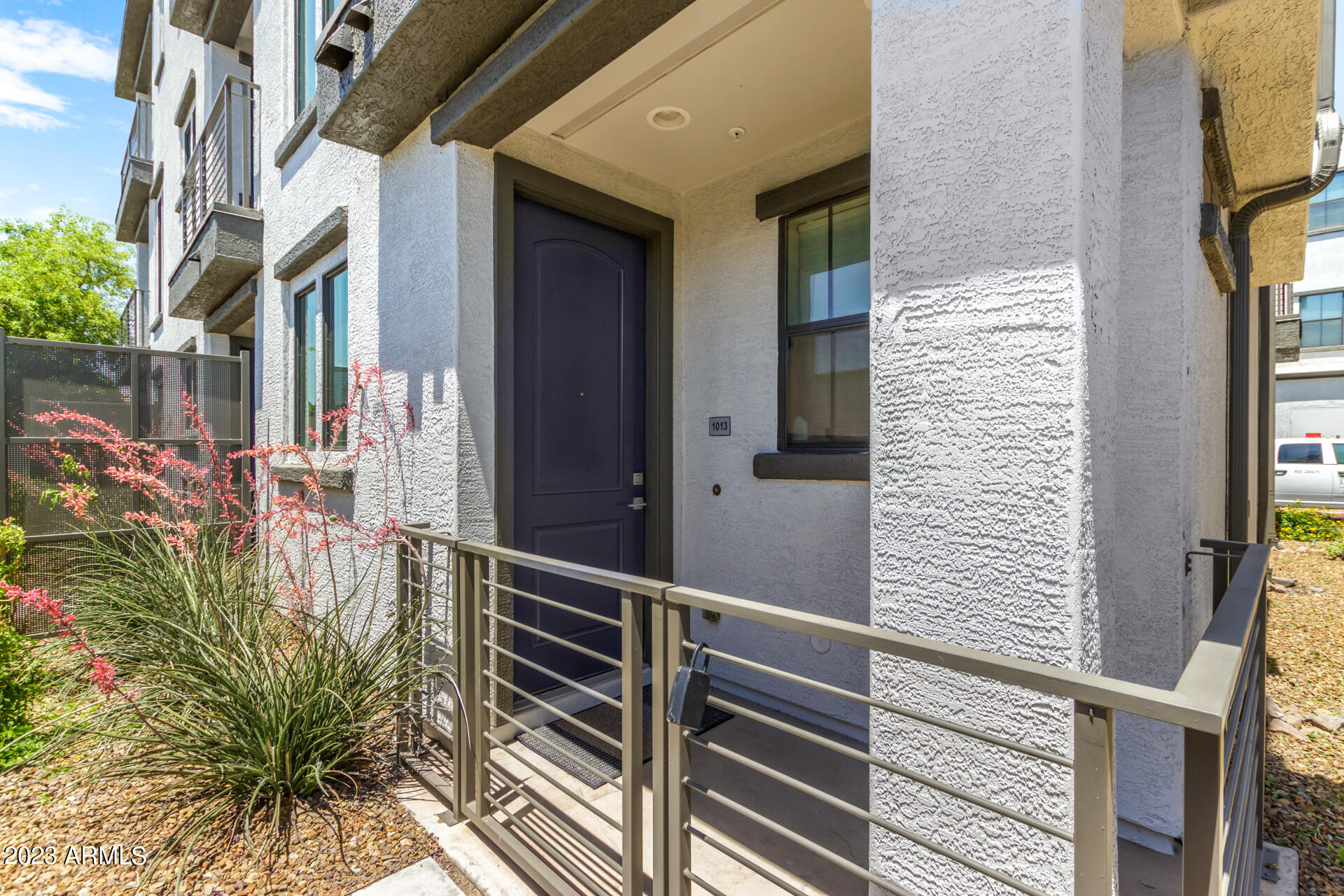 2090 S DORSEY Lane # 1013