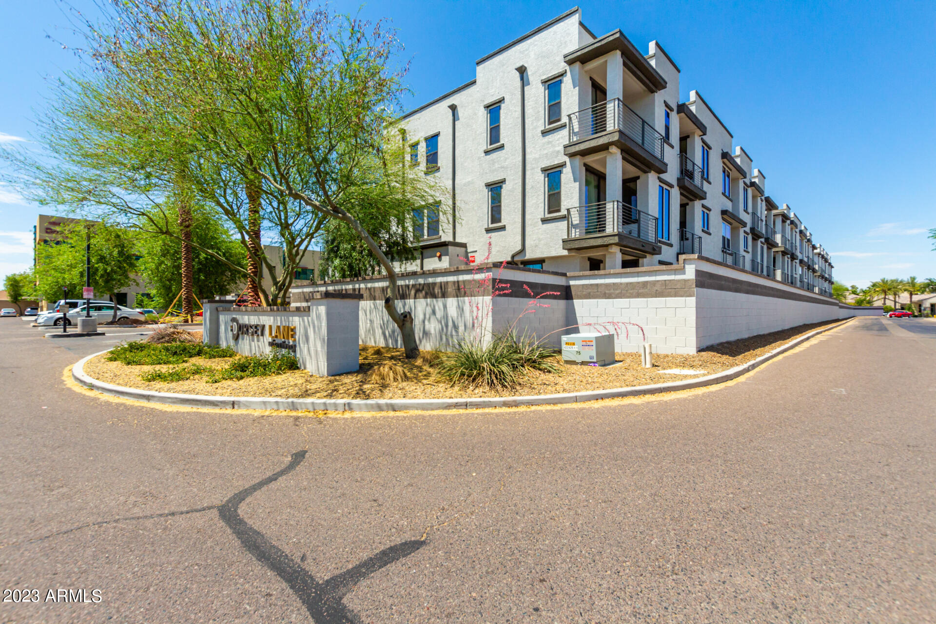 2090 S DORSEY Lane # 1013