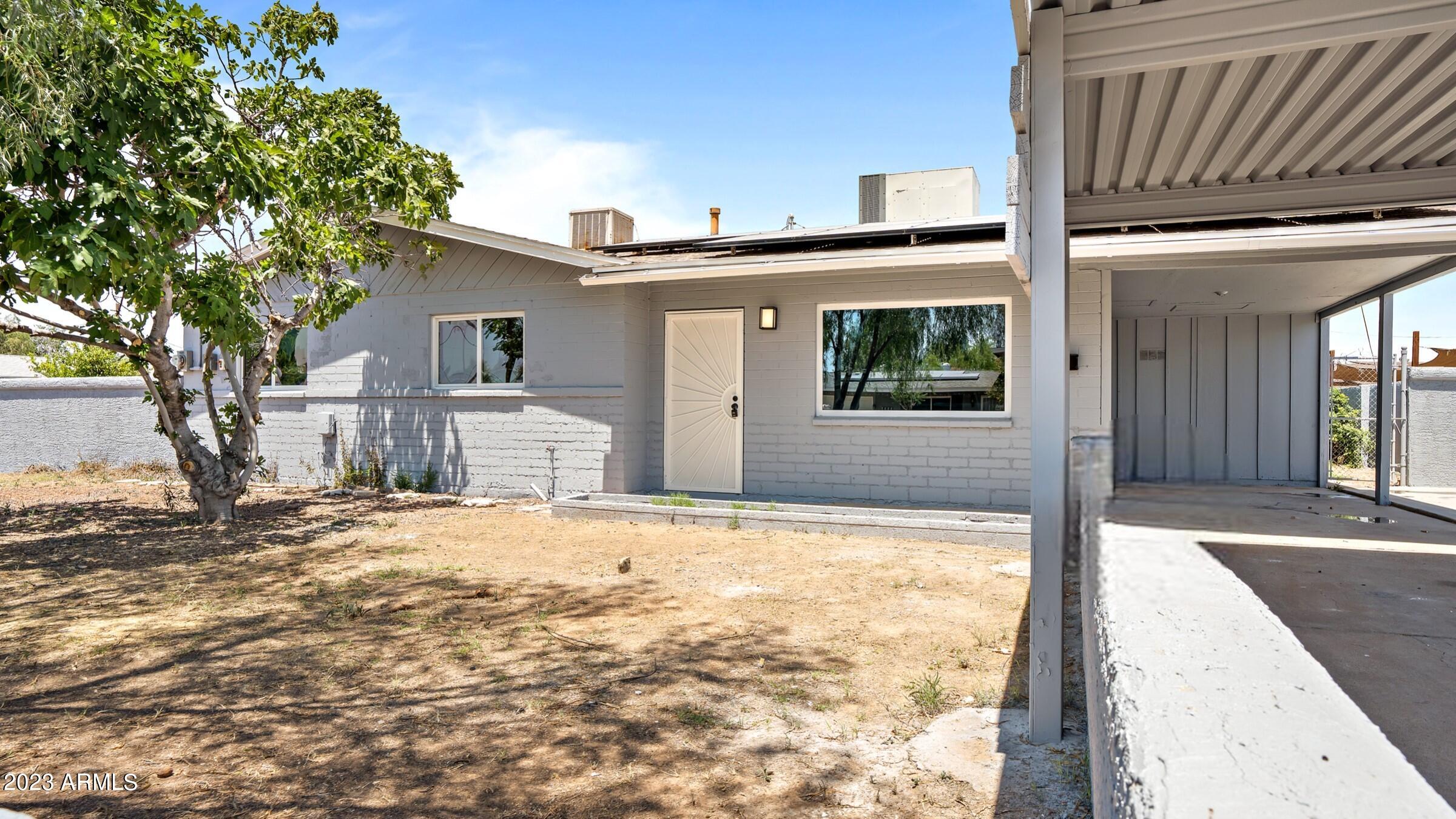3338 E HILLERY Drive
