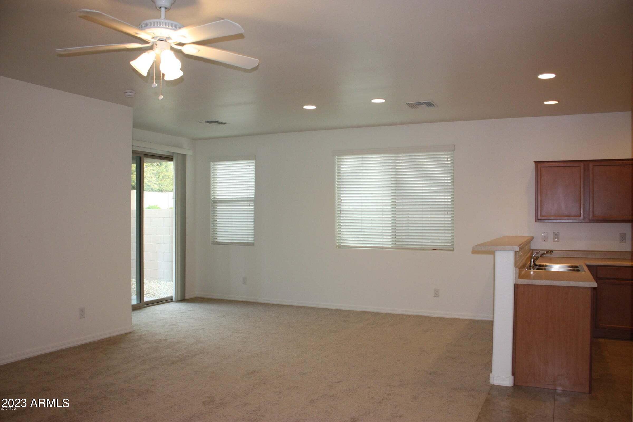 5424 W FETLOCK Trail