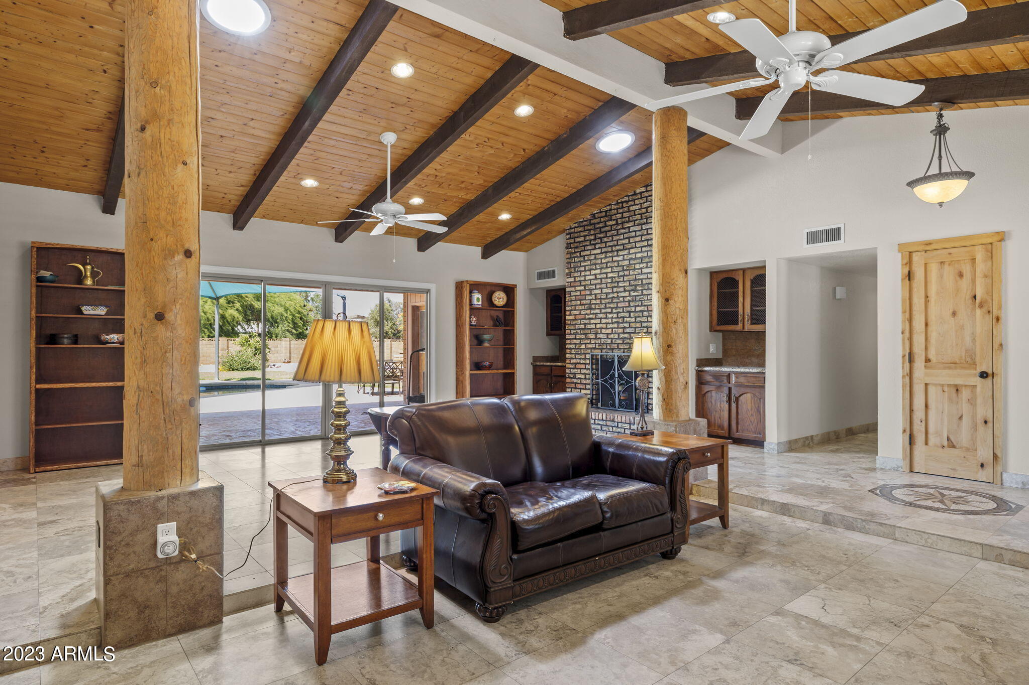7002 E PRESIDIO Road