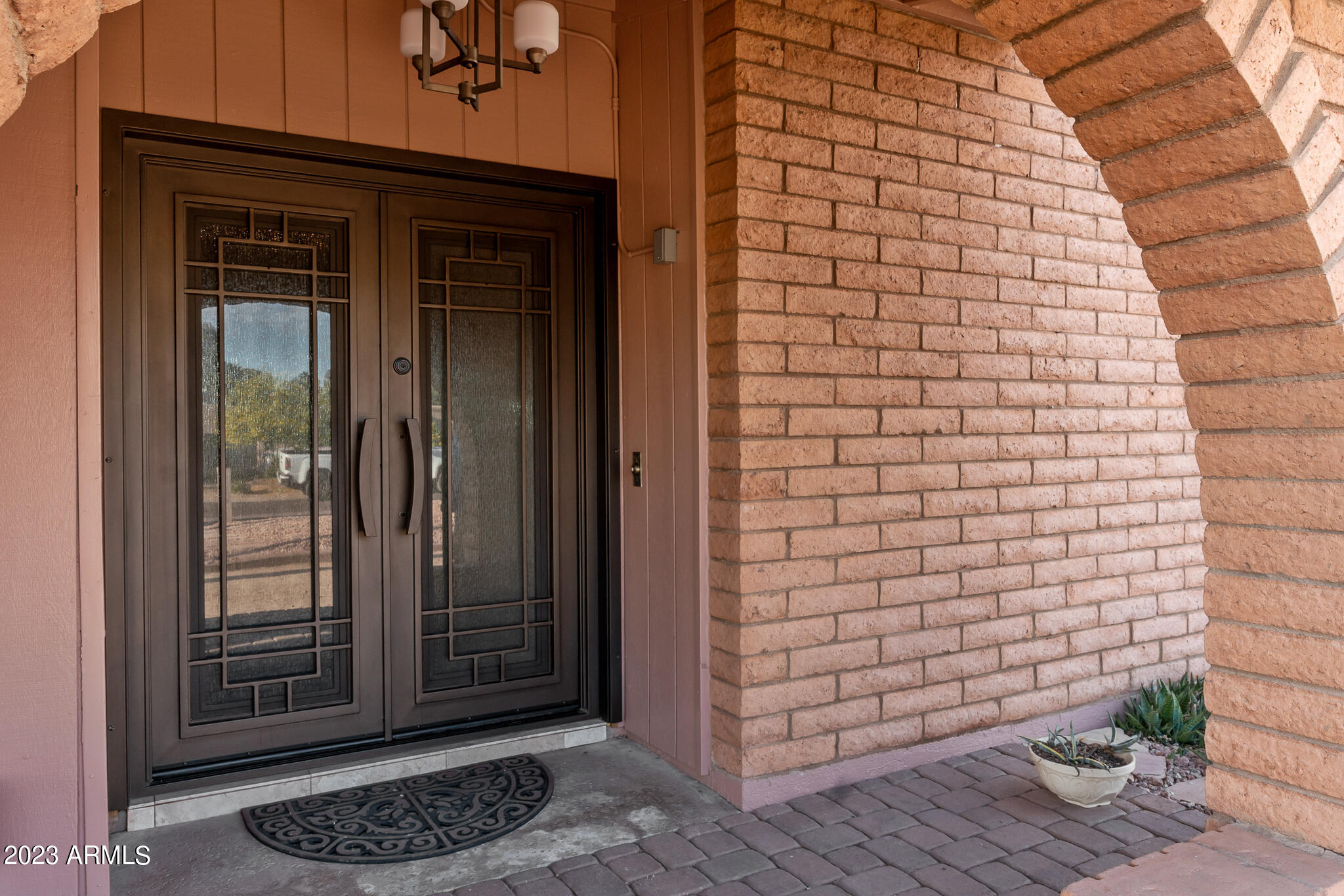 7002 E PRESIDIO Road