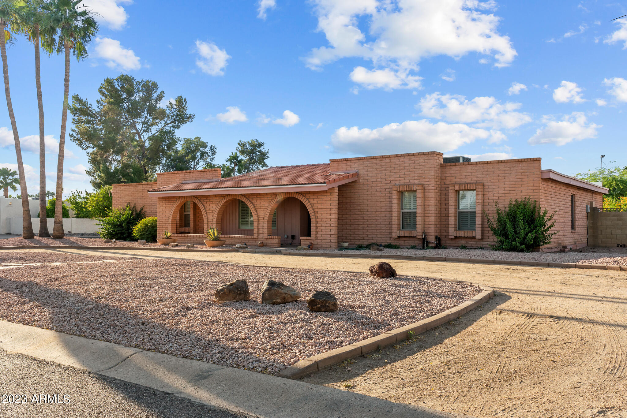 7002 E PRESIDIO Road
