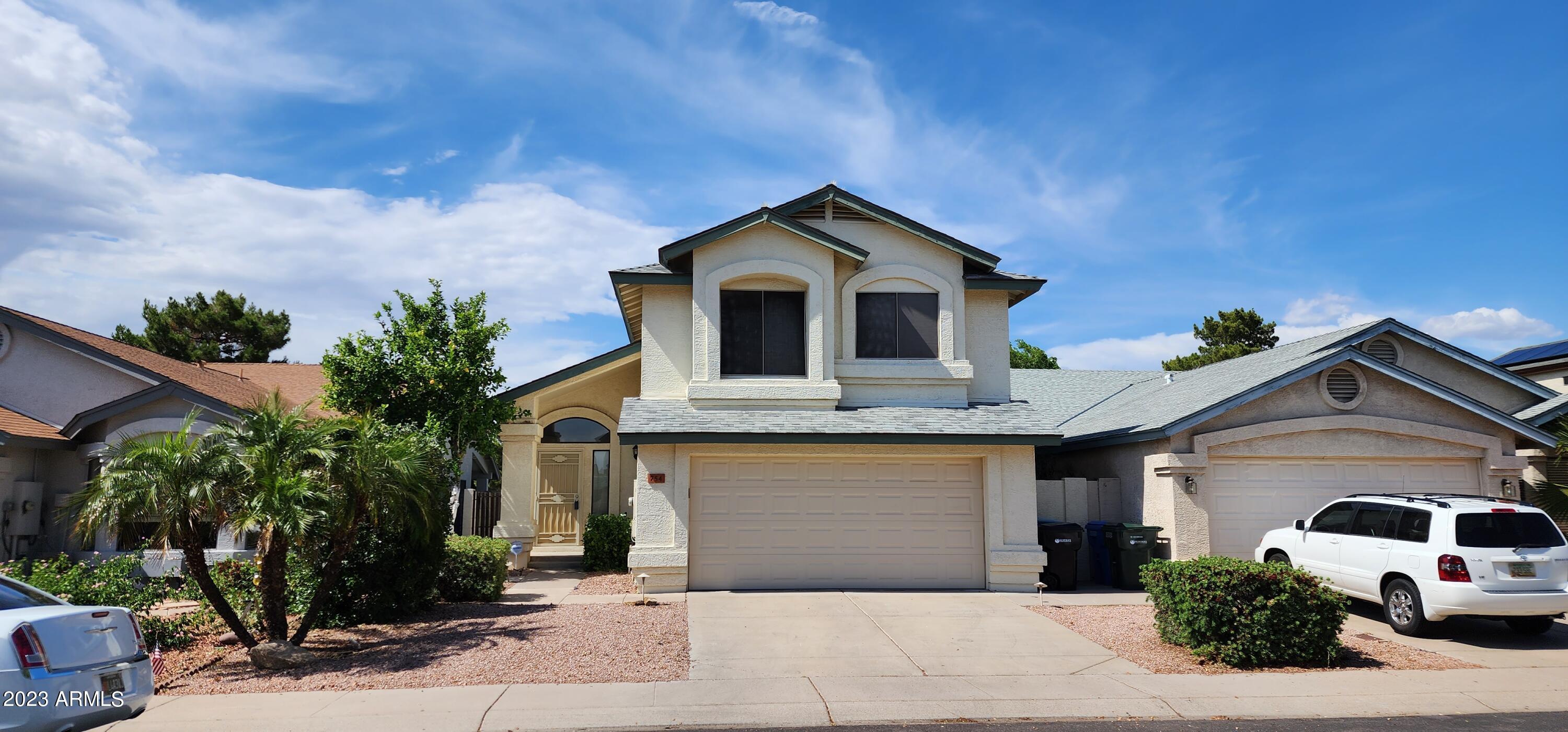 754 E ROSEMONTE Drive