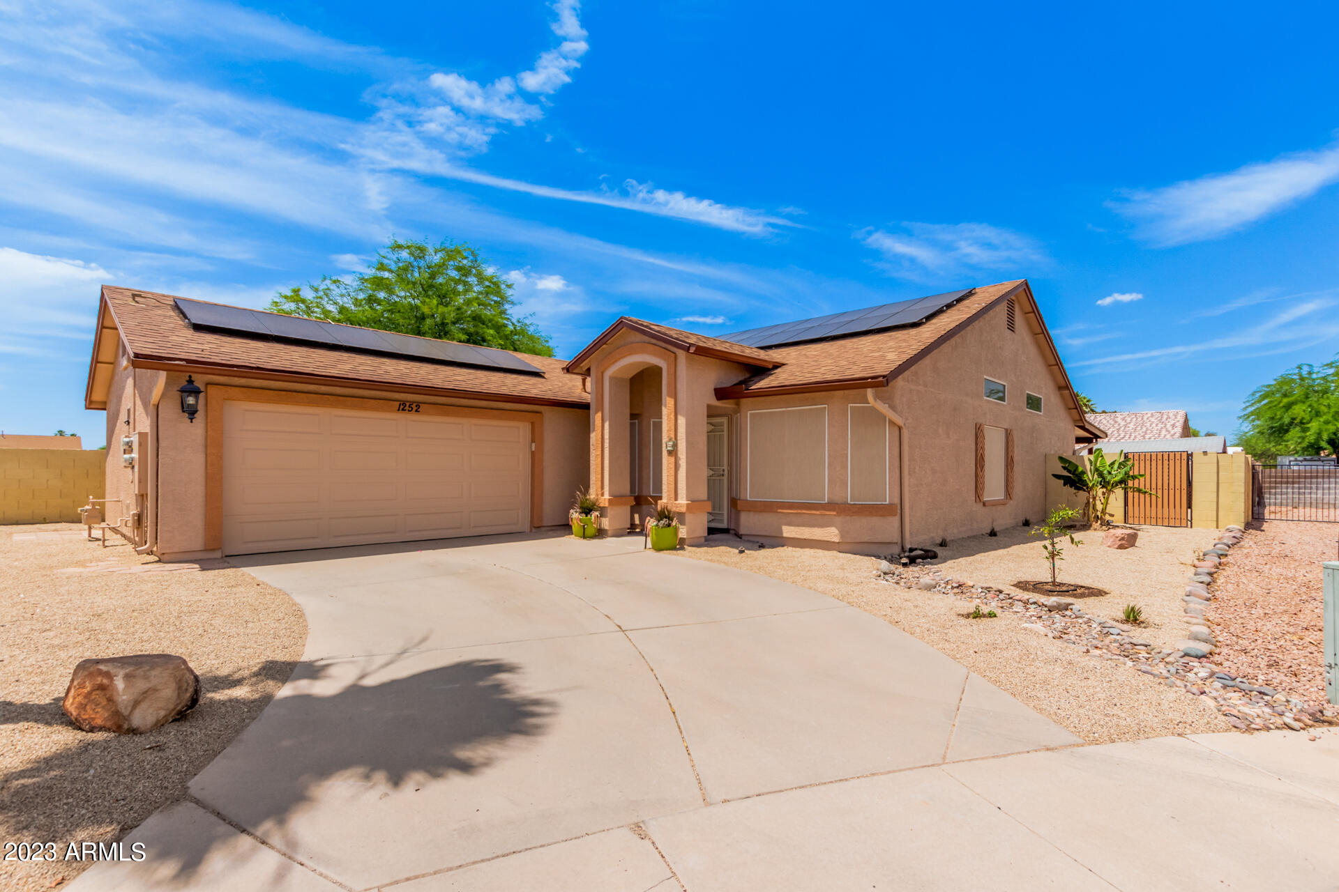 1252 E BRENDA Drive