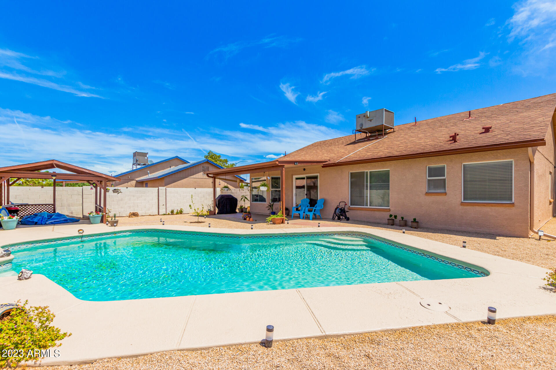 1252 E BRENDA Drive