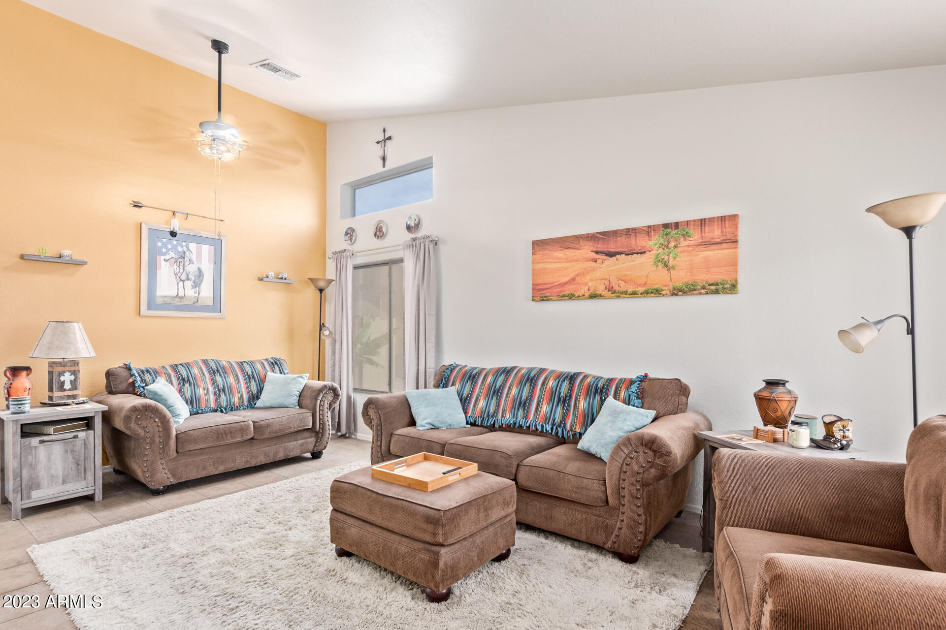 1252 E BRENDA Drive
