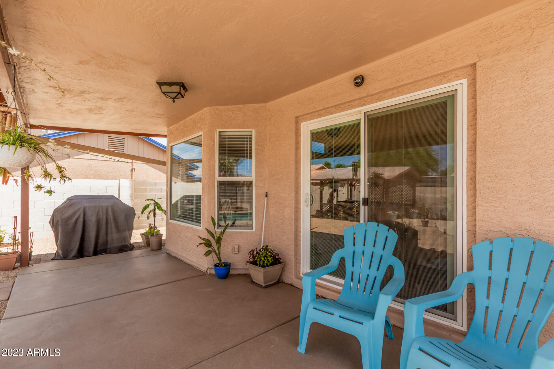 1252 E BRENDA Drive