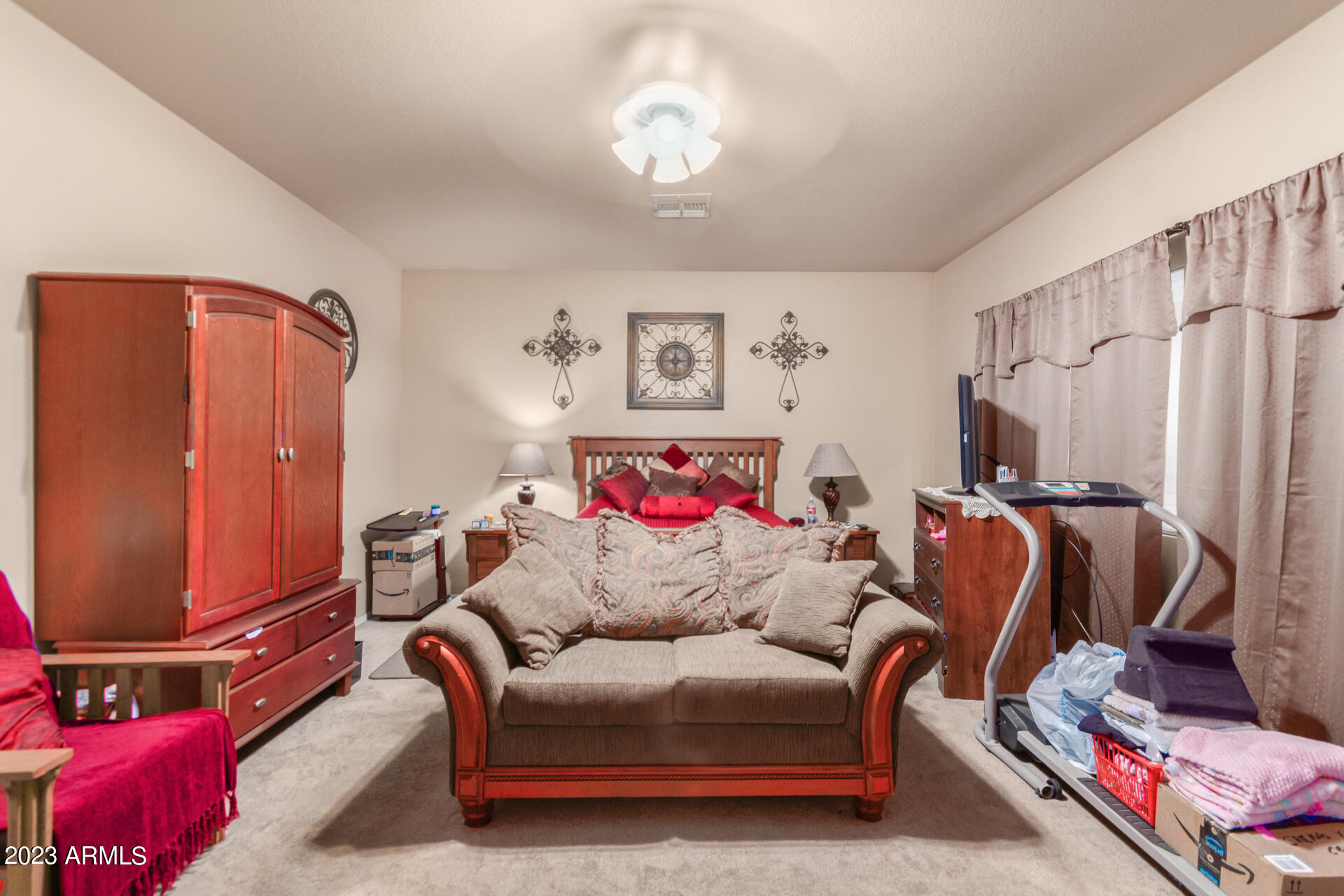 1113 E Omega Drive