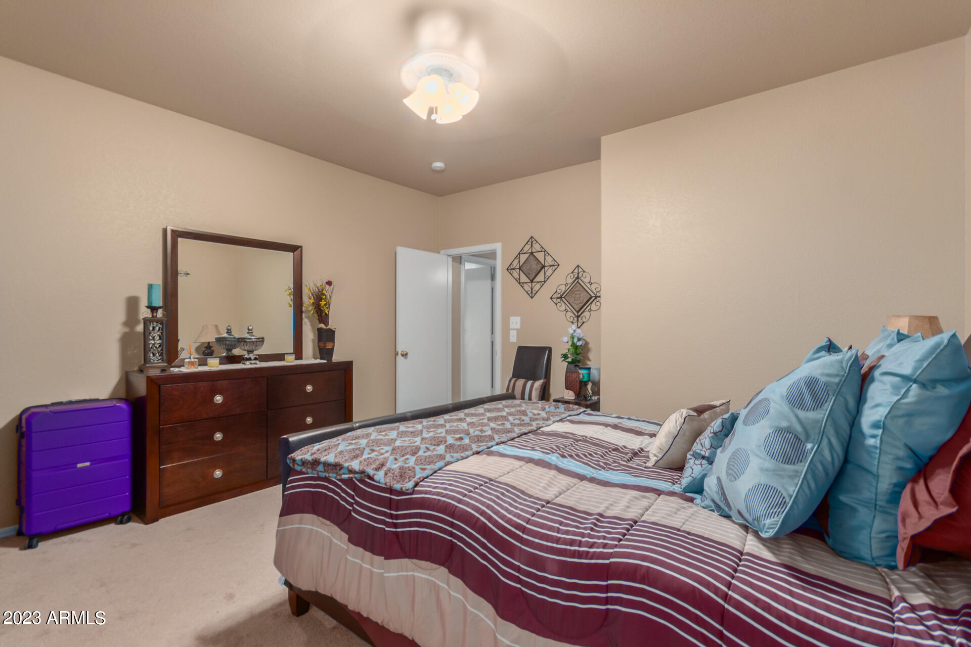 1113 E Omega Drive