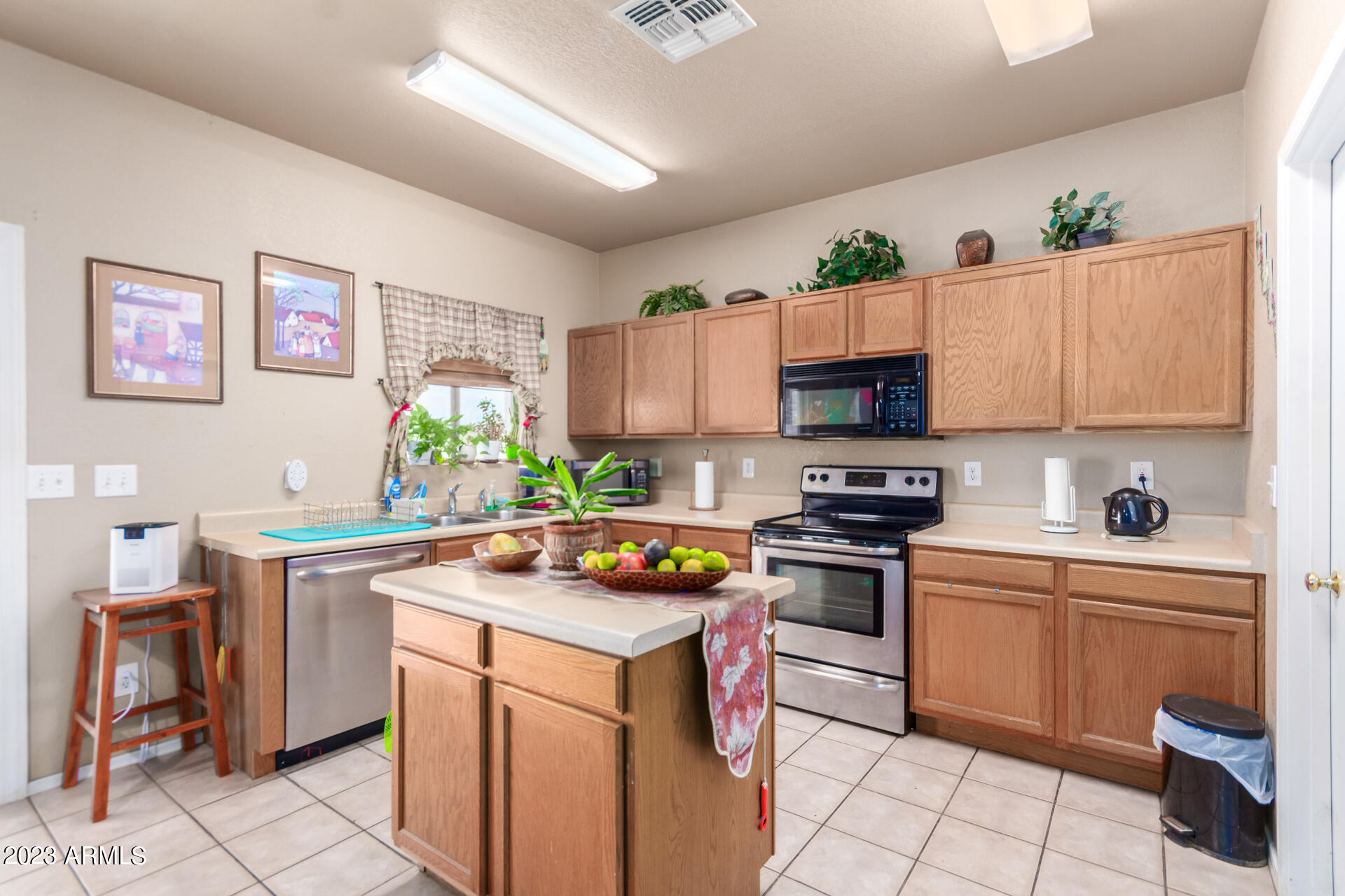1113 E Omega Drive