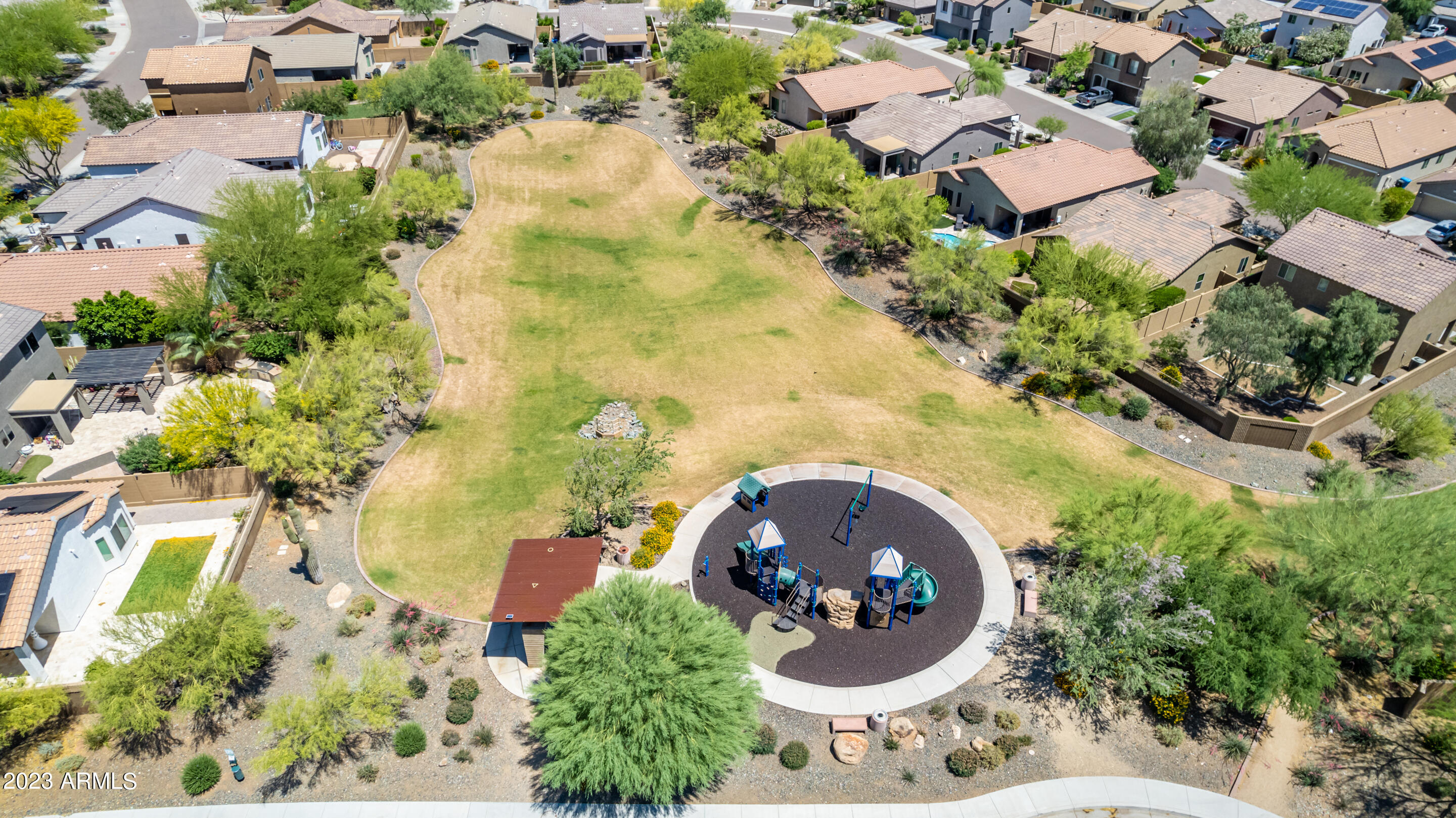 1735 W DESPERADO Way