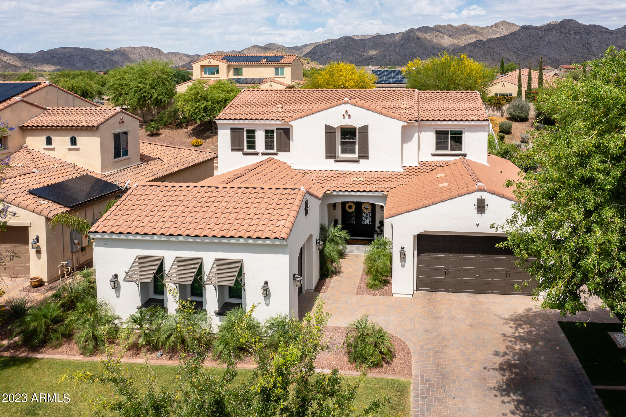 4446 N GOLF Drive