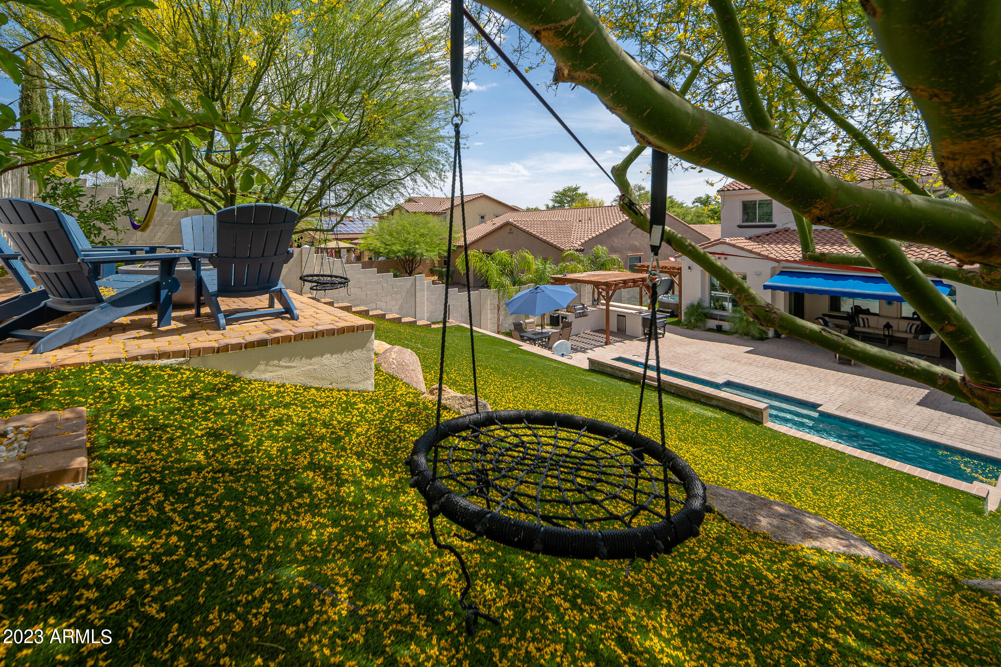 4446 N GOLF Drive