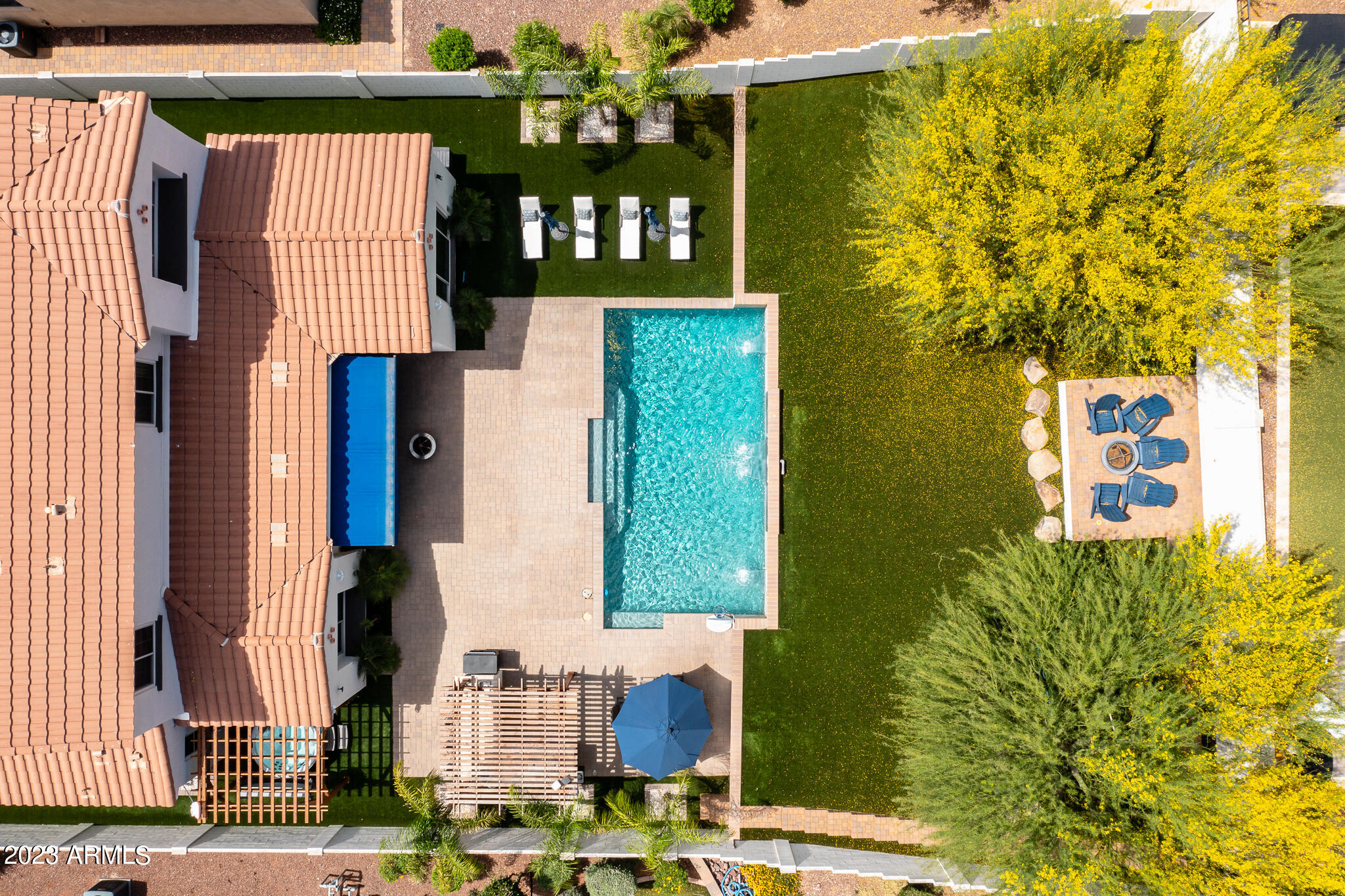 4446 N GOLF Drive