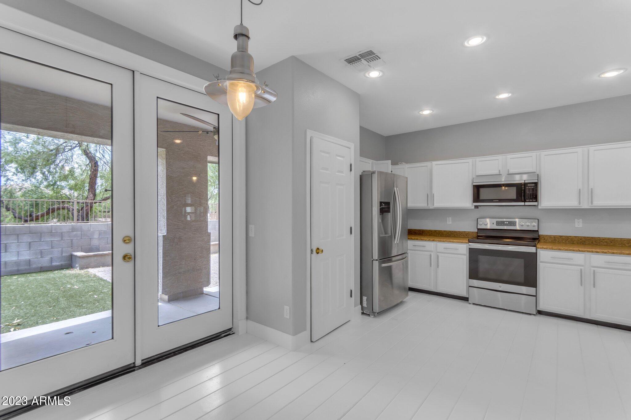 21127 E AVENIDA DEL VALLE Court