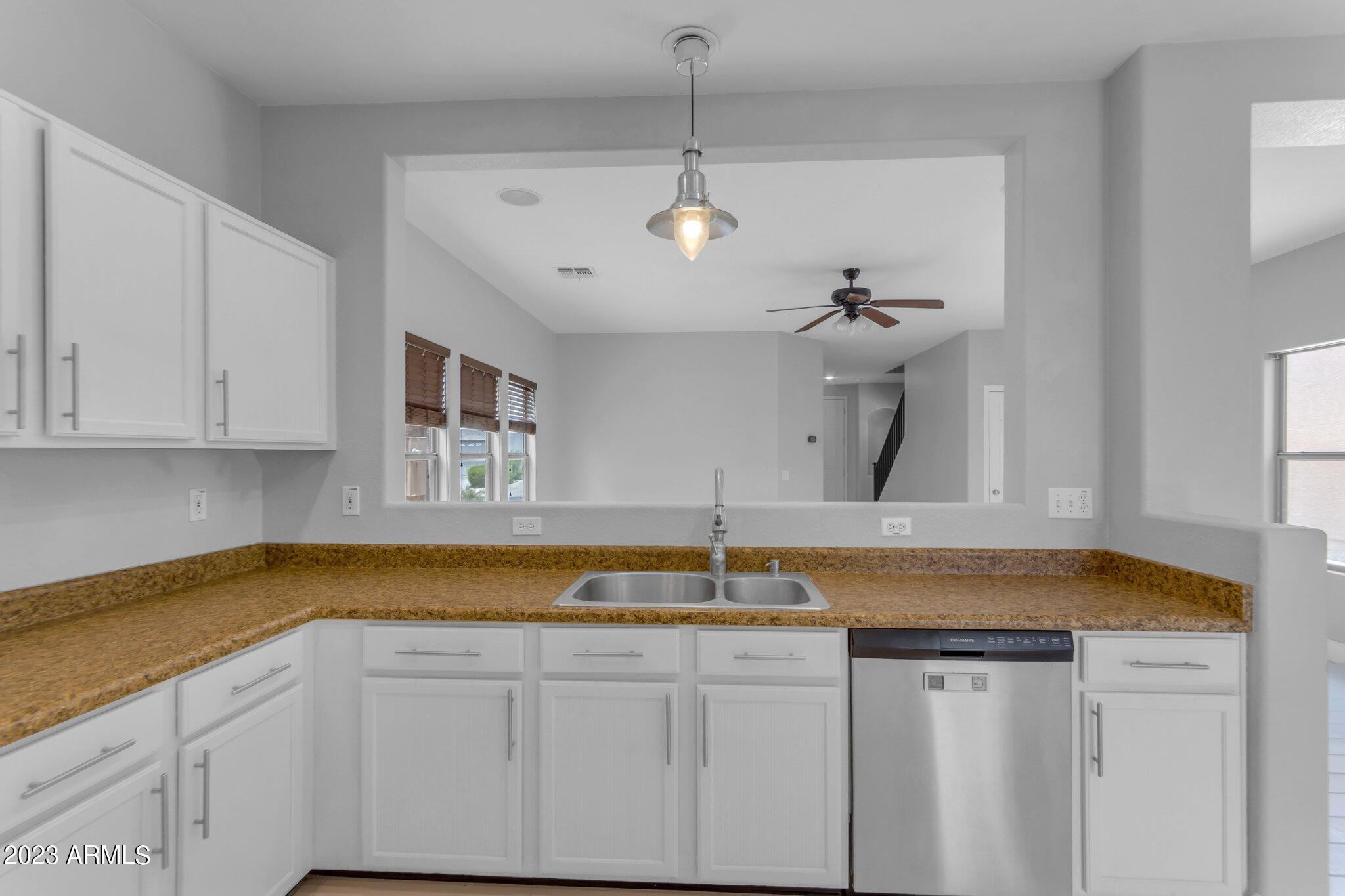 21127 E AVENIDA DEL VALLE Court