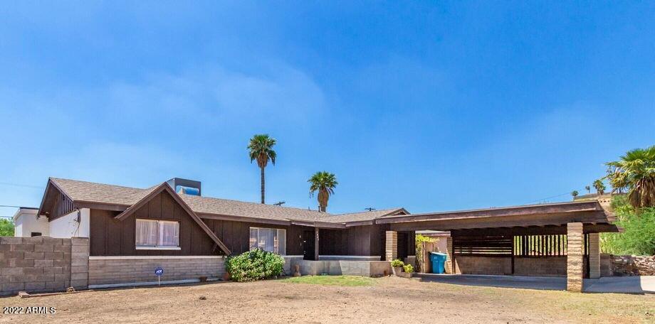 1407 E EL CAMINO Drive