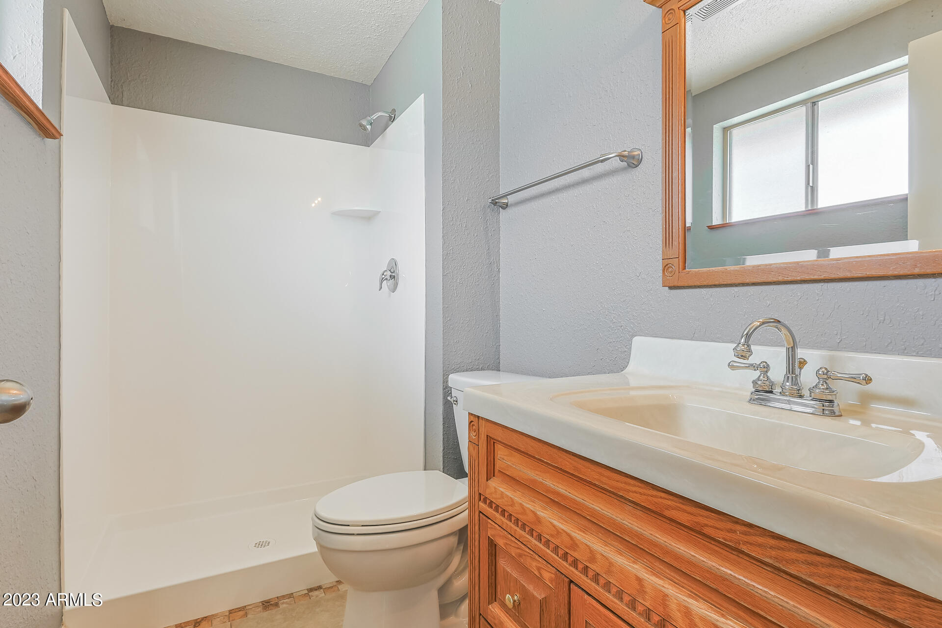 1522 W EL MONTE Place