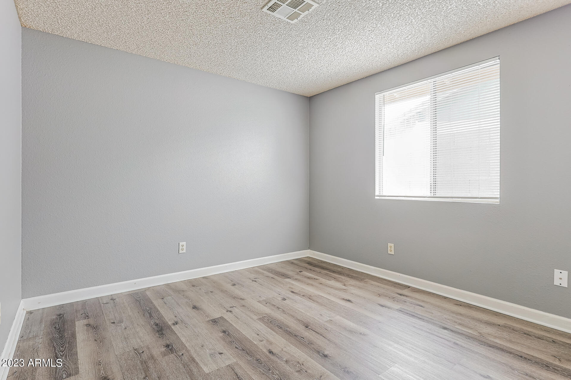 1522 W EL MONTE Place