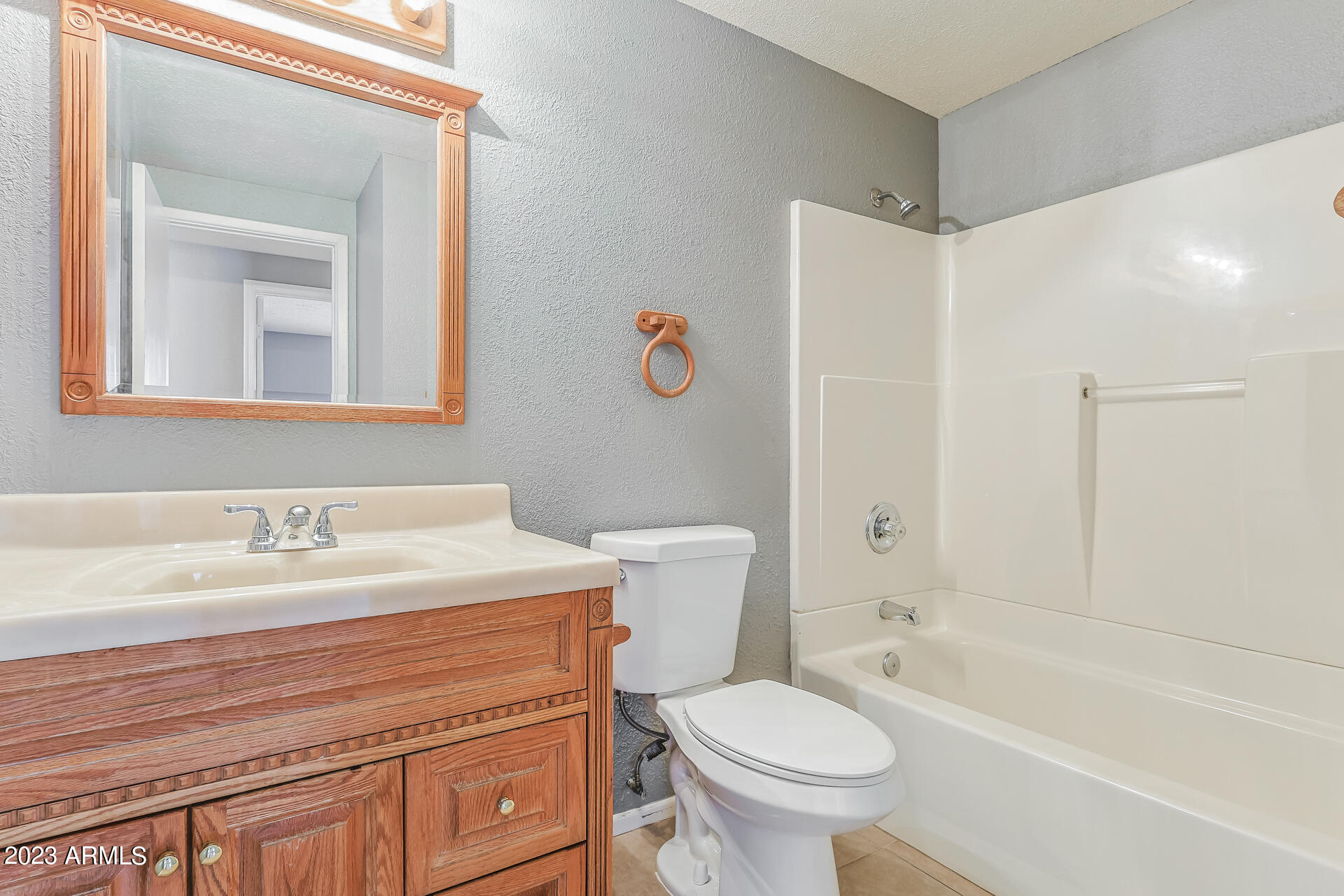 1522 W EL MONTE Place