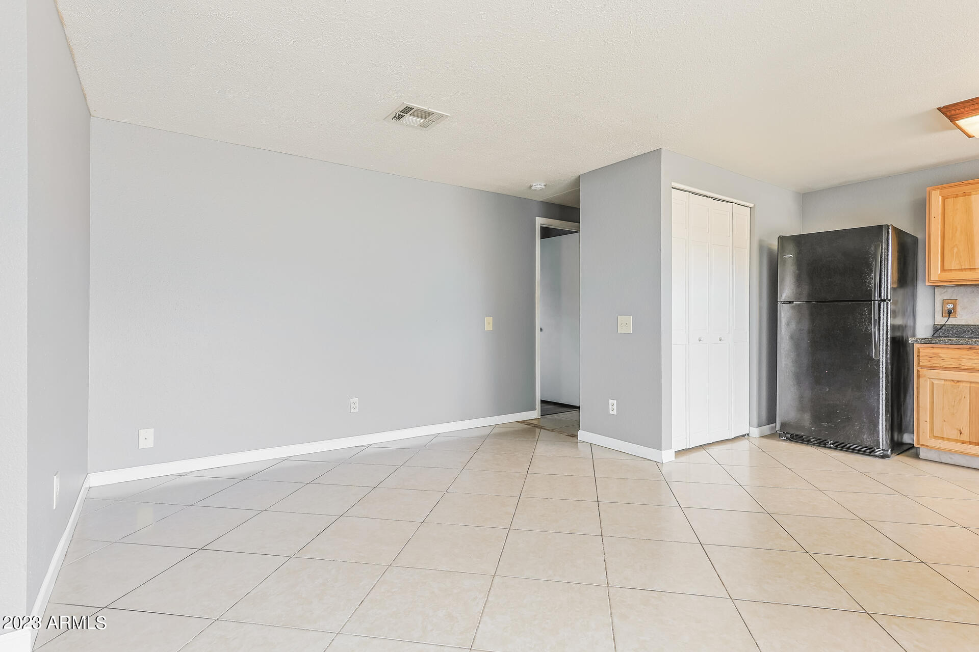 1522 W EL MONTE Place