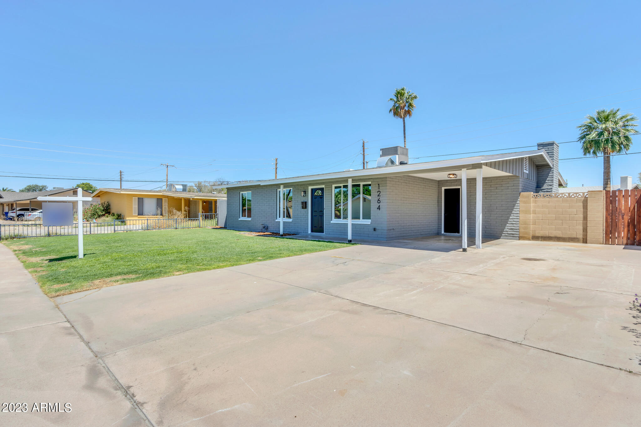 1264 E CAMPUS Drive