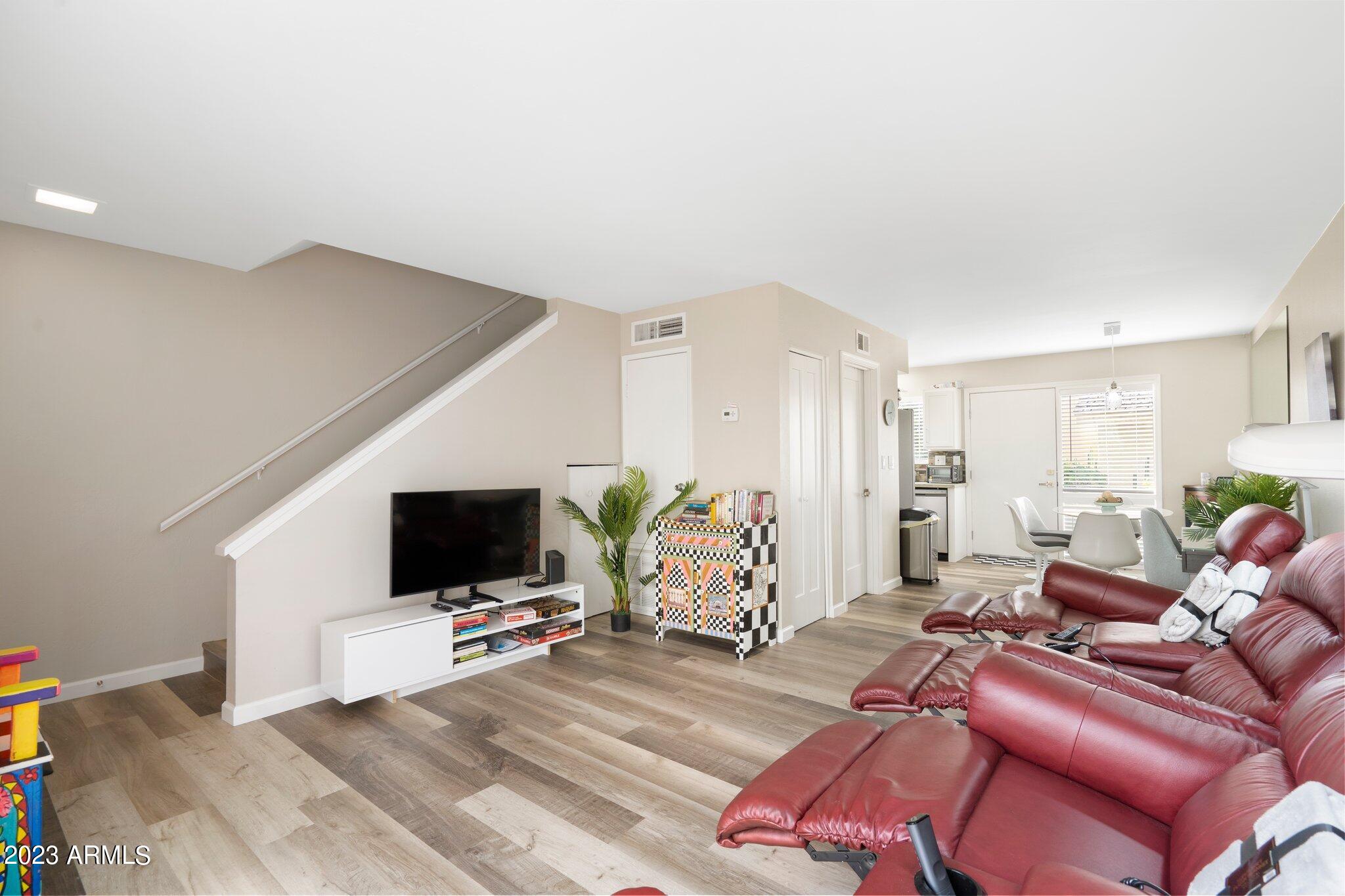 4610 N 68TH Street # 416