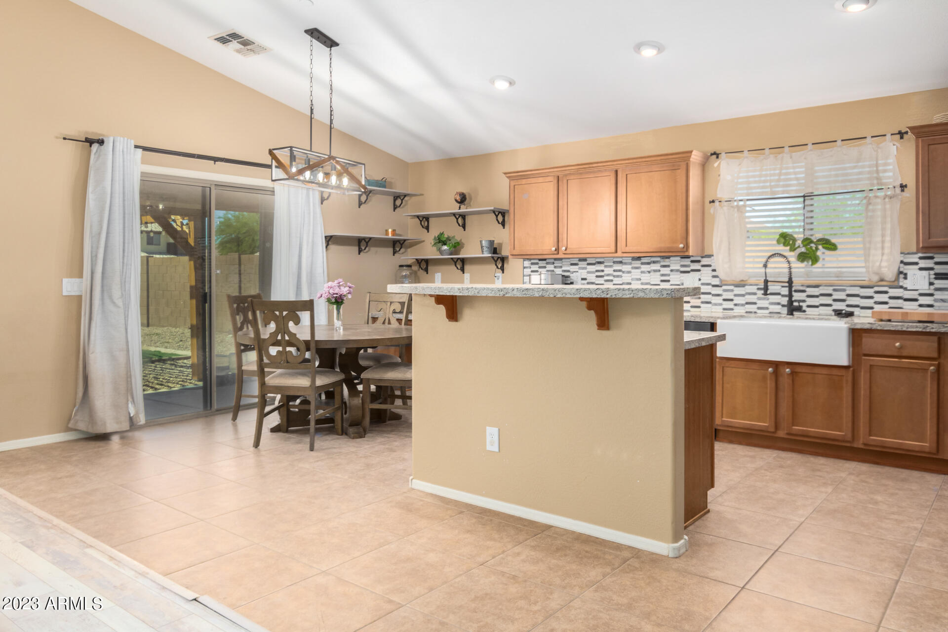 12509 W WINSLOW Avenue