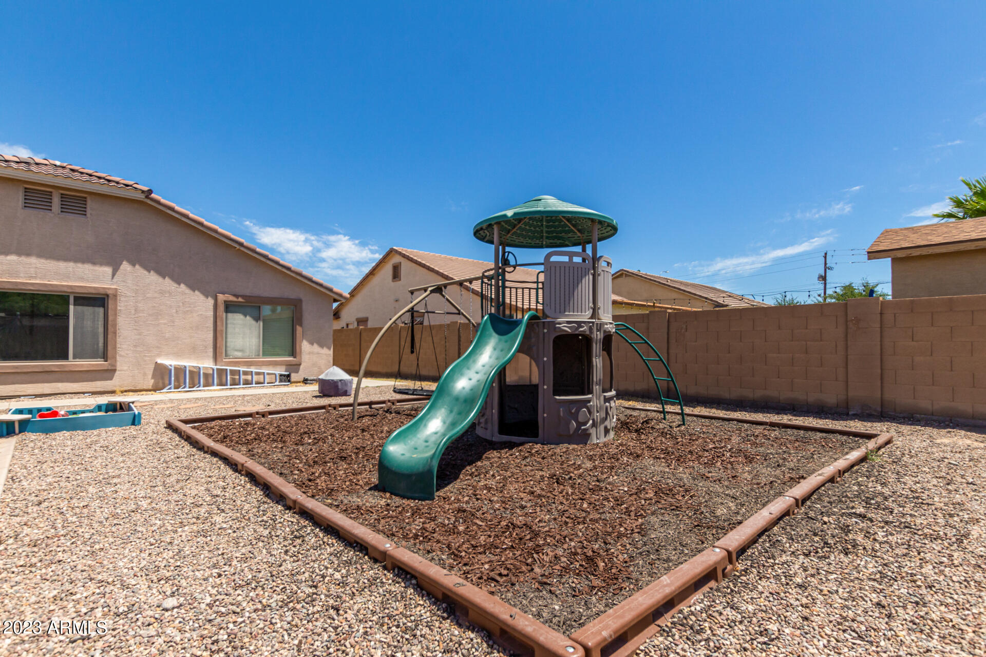 12509 W WINSLOW Avenue
