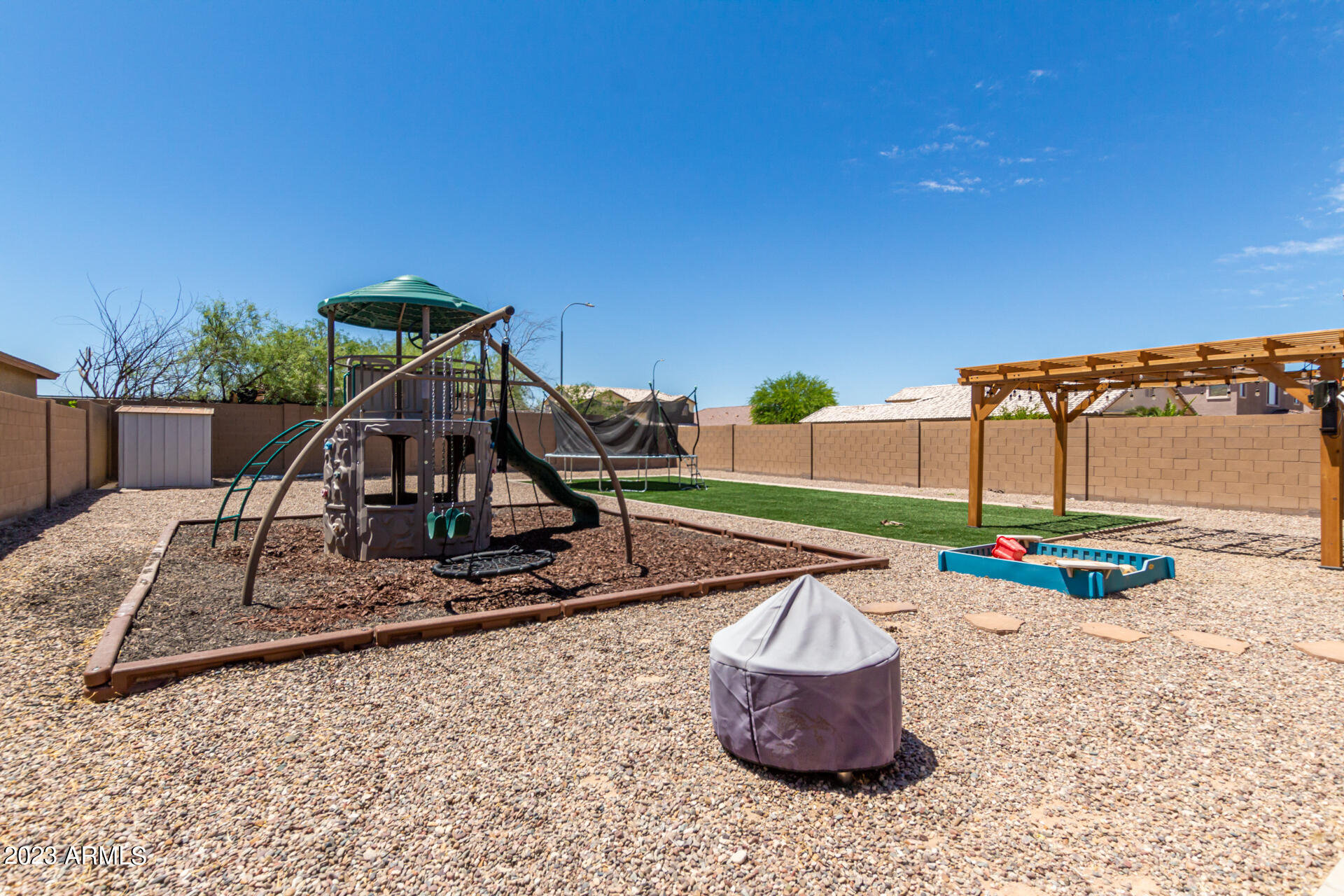 12509 W WINSLOW Avenue
