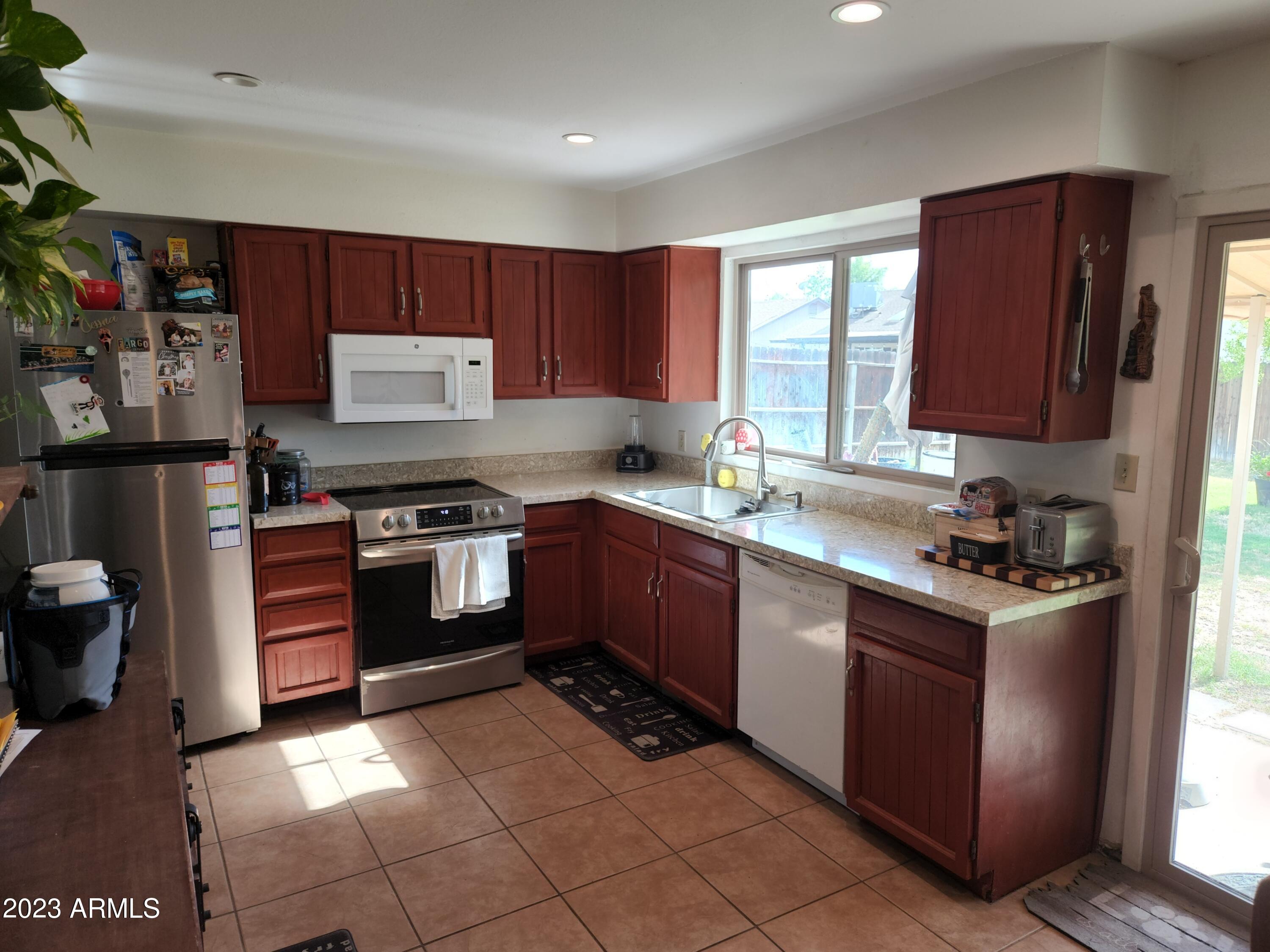 3014 N EL DORADO Drive