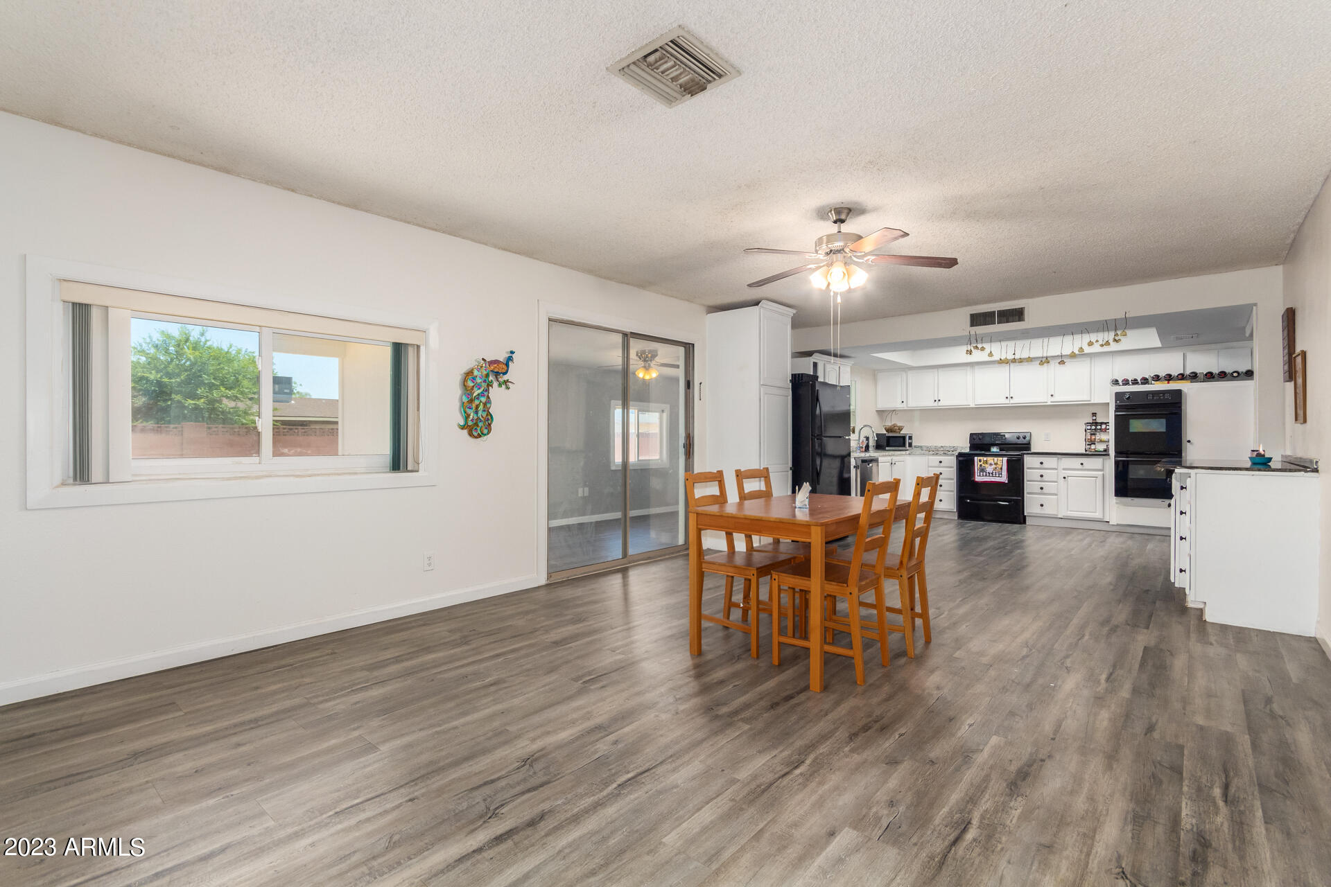 6259 W WOLF Street