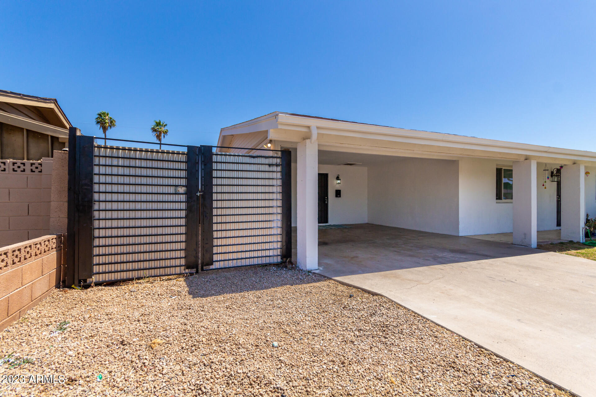 6259 W WOLF Street