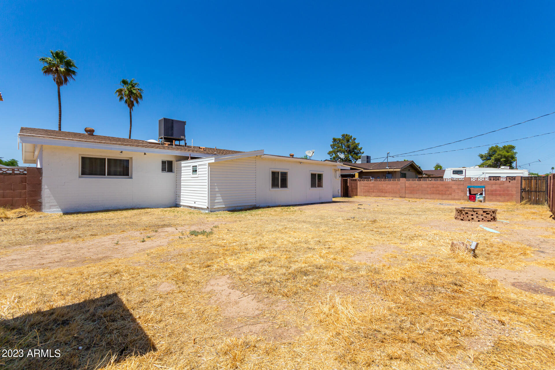 6259 W WOLF Street