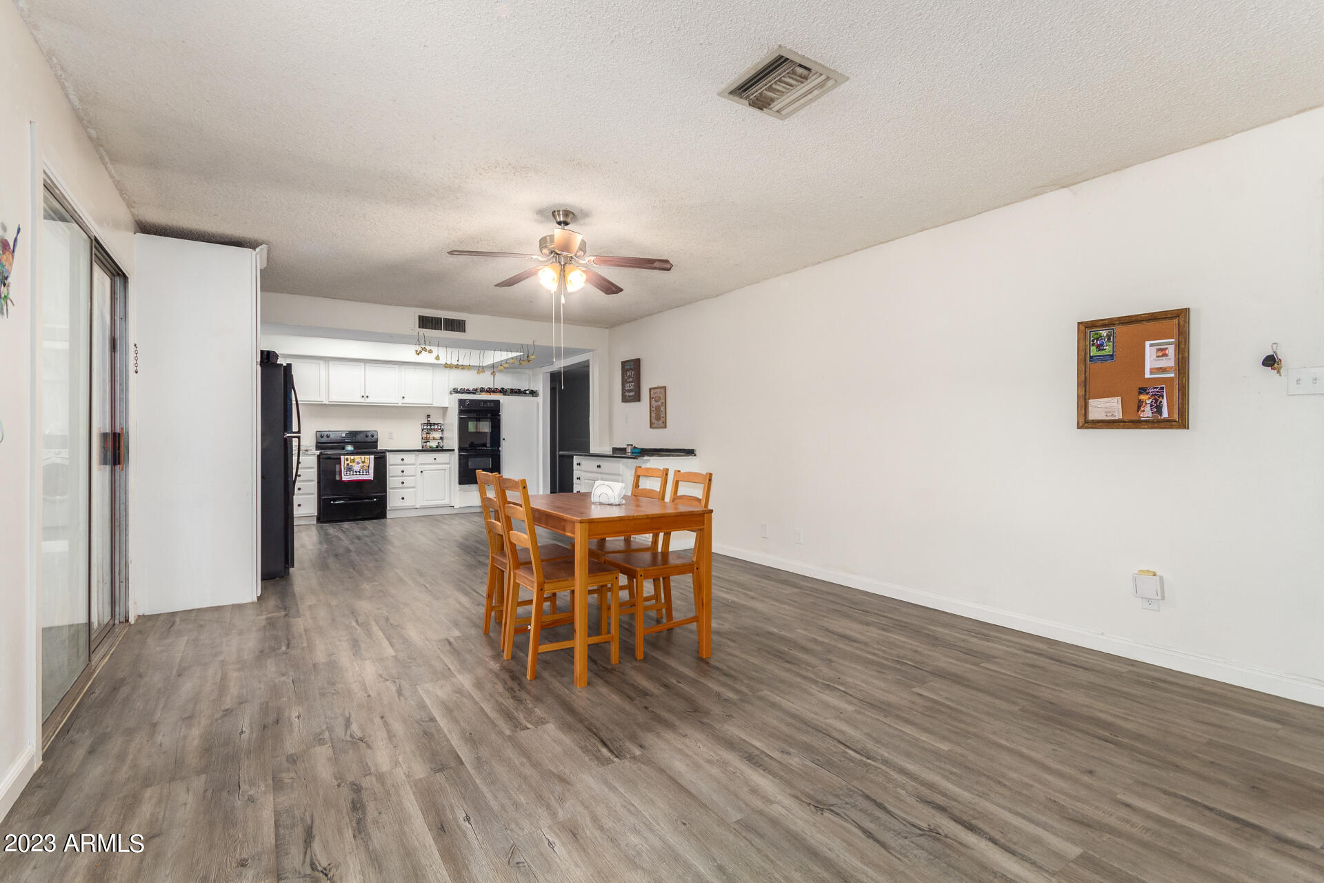 6259 W WOLF Street