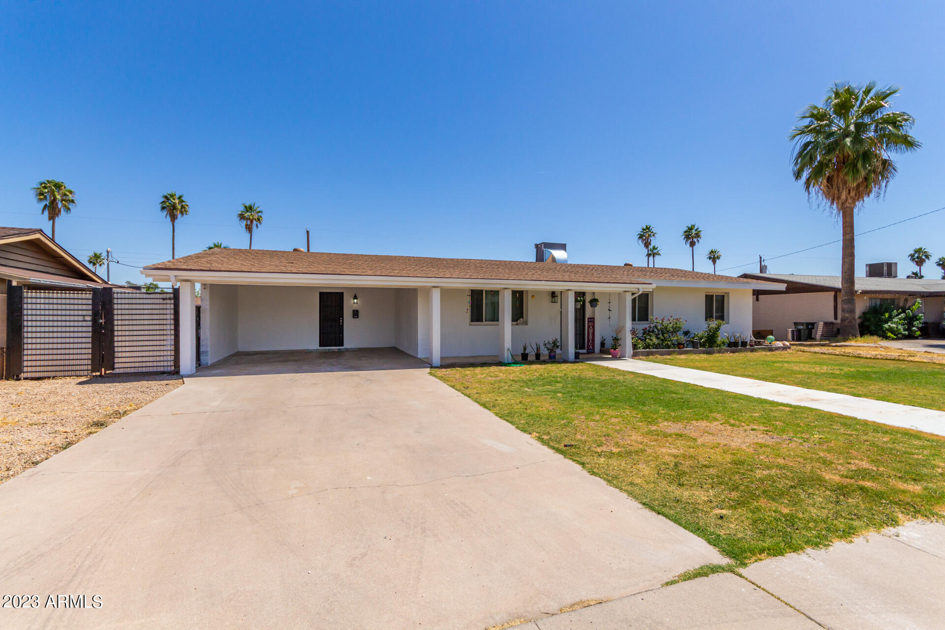 6259 W WOLF Street