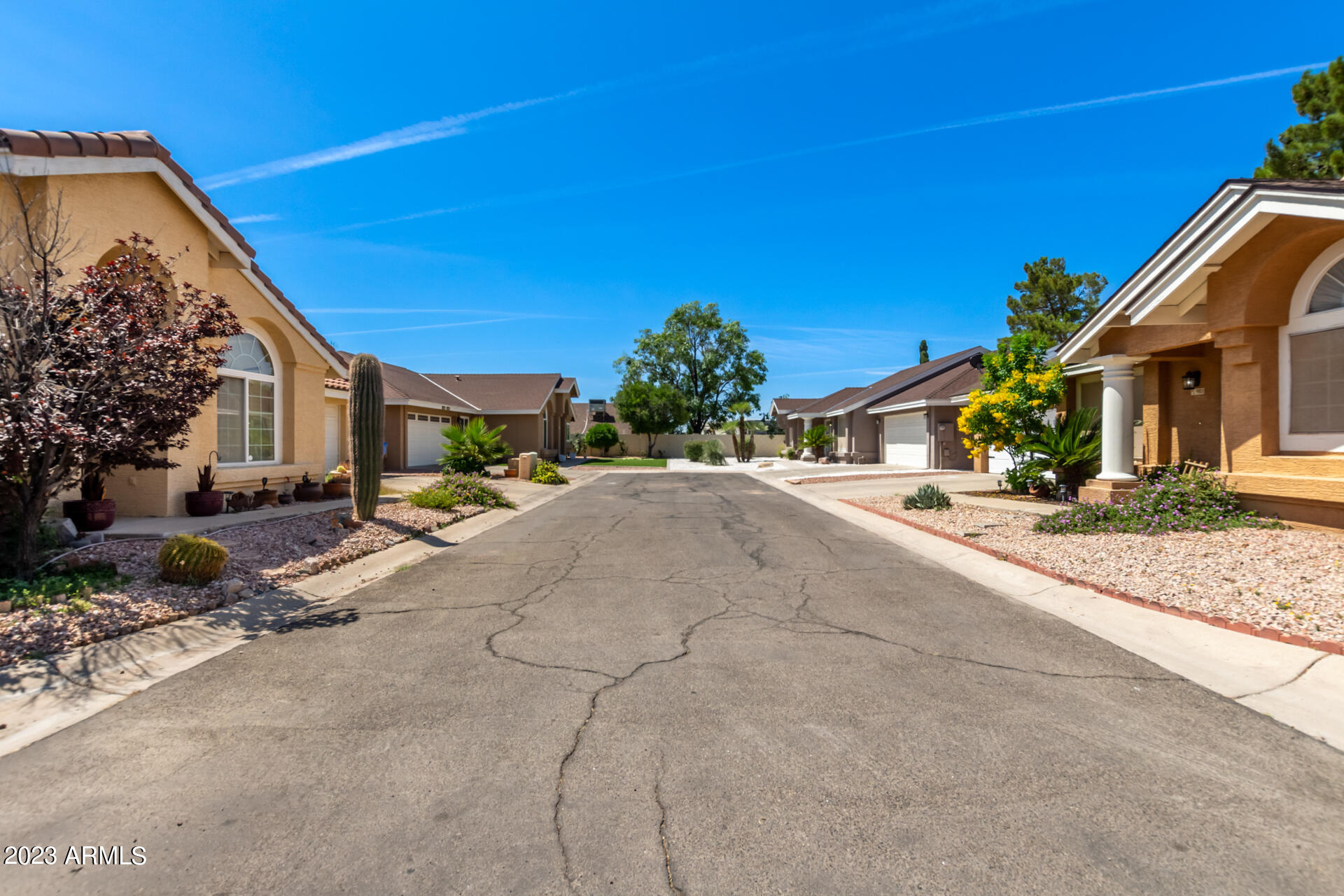 905 E ANNETTE Drive